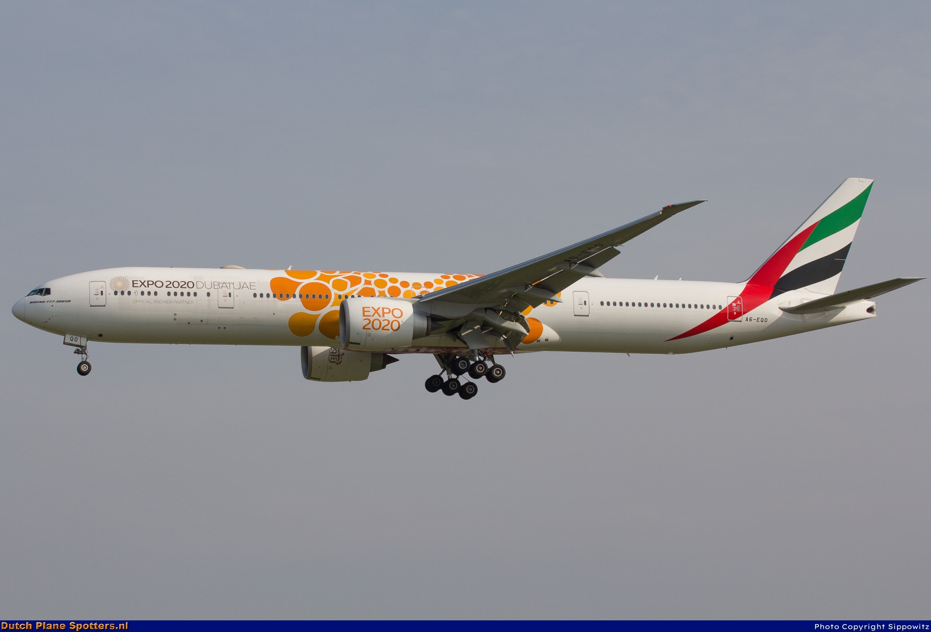 A6-EQO Boeing 777-300 Emirates by Sippowitz