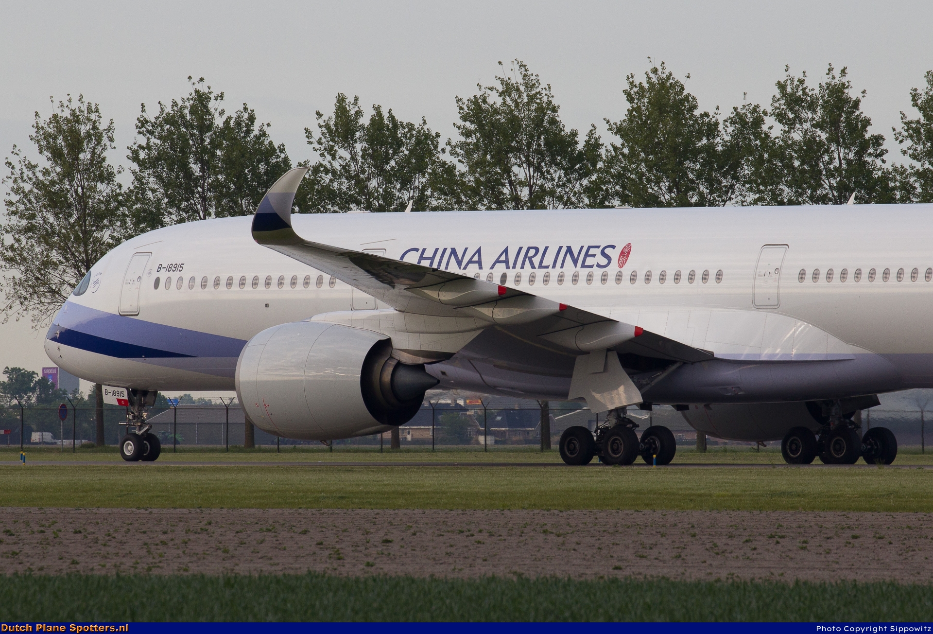 B-18915 Airbus A350-900 China Airlines by Sippowitz