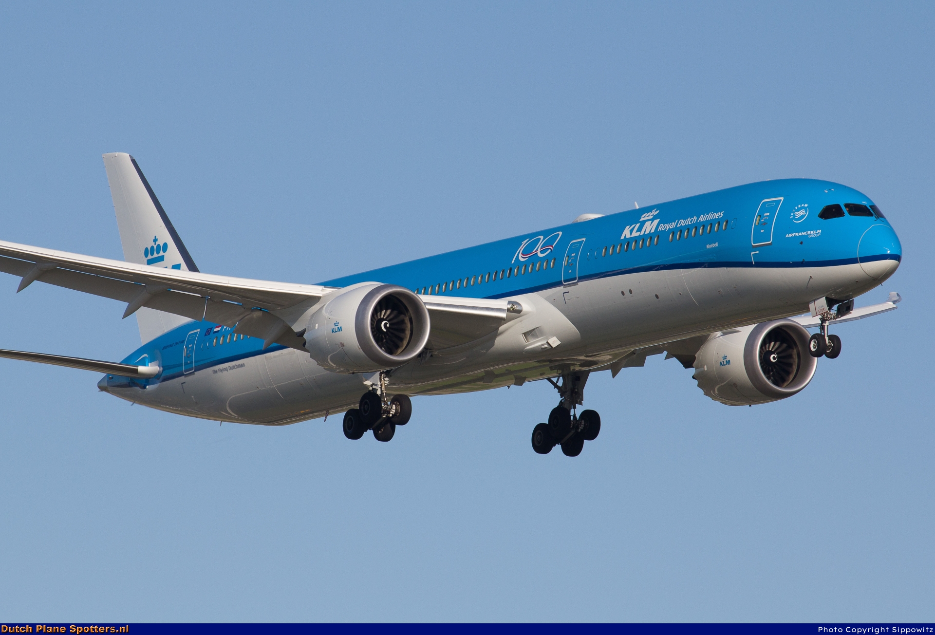 PH-BKG Boeing 787-10 Dreamliner KLM Royal Dutch Airlines by Sippowitz