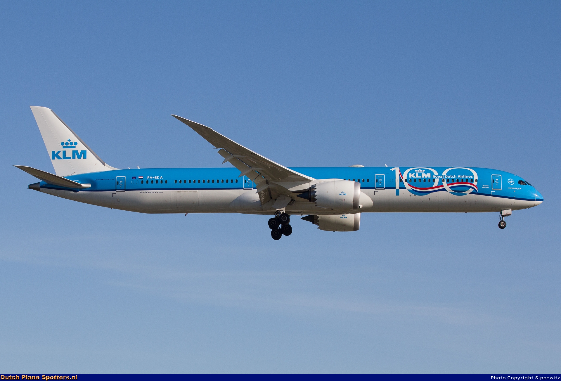 PH-BKA Boeing 787-10 Dreamliner KLM Royal Dutch Airlines by Sippowitz