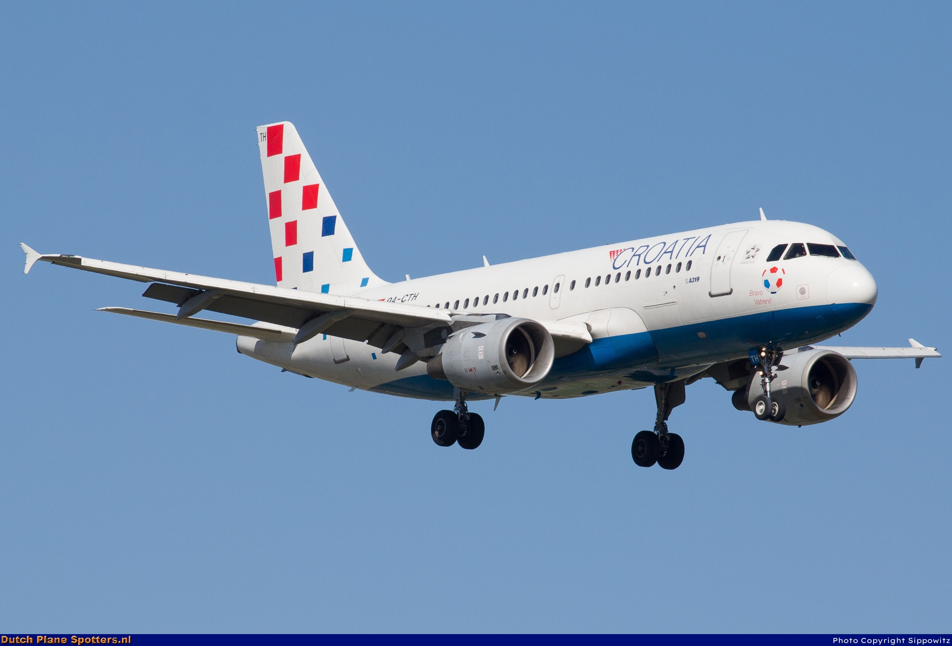 9A-CTH Airbus A319 Croatia Airlines by Sippowitz