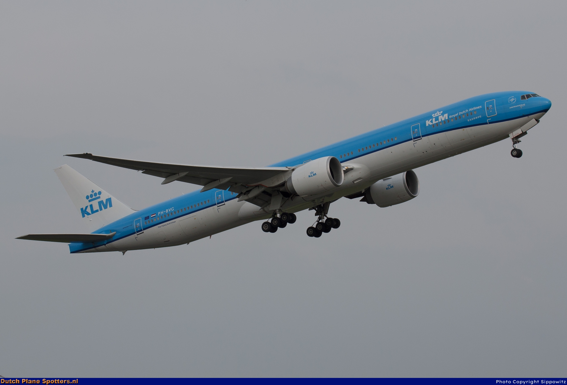 PH-BVG Boeing 777-300 KLM Royal Dutch Airlines by Sippowitz