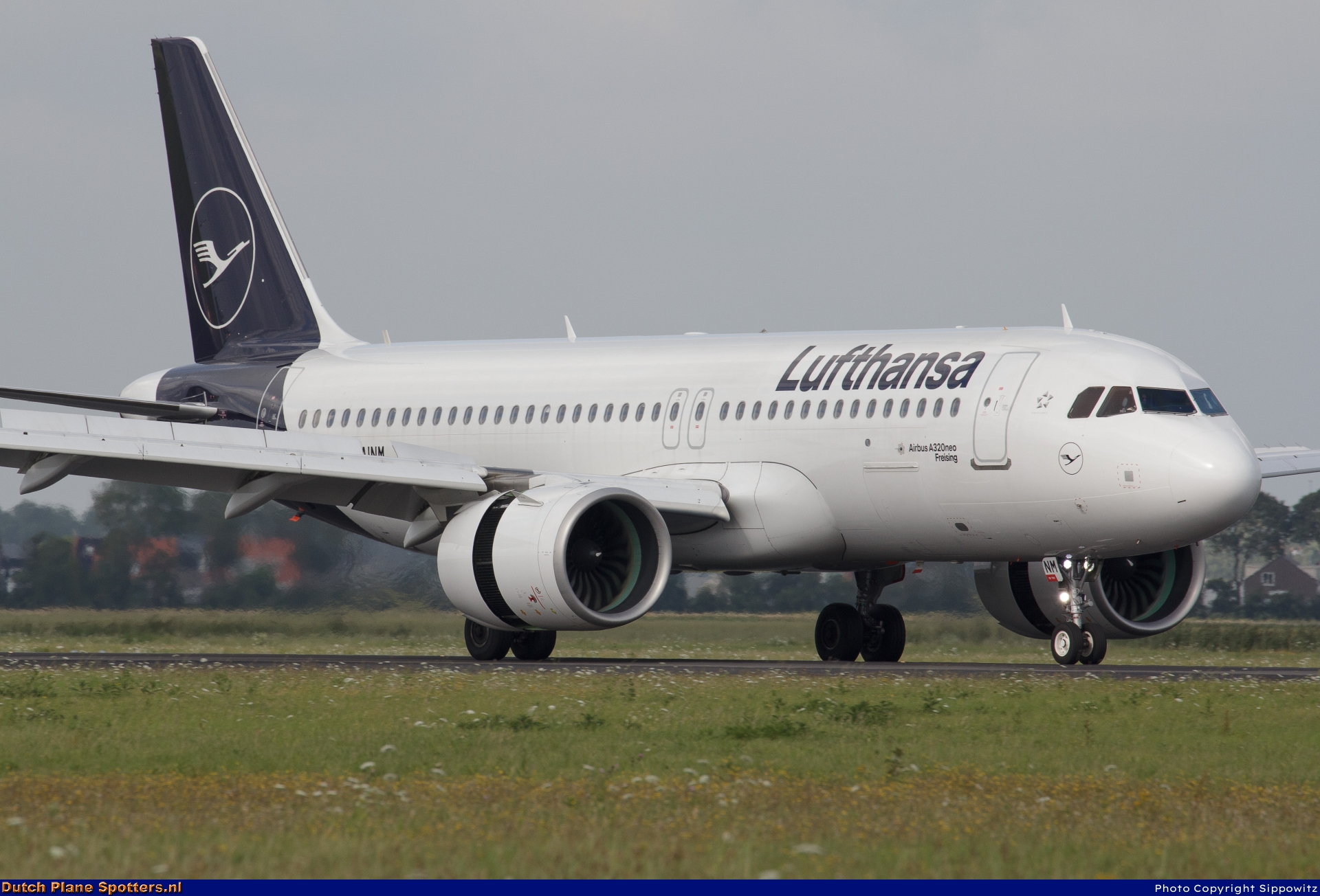 D-AINM Airbus A320neo Lufthansa by Sippowitz