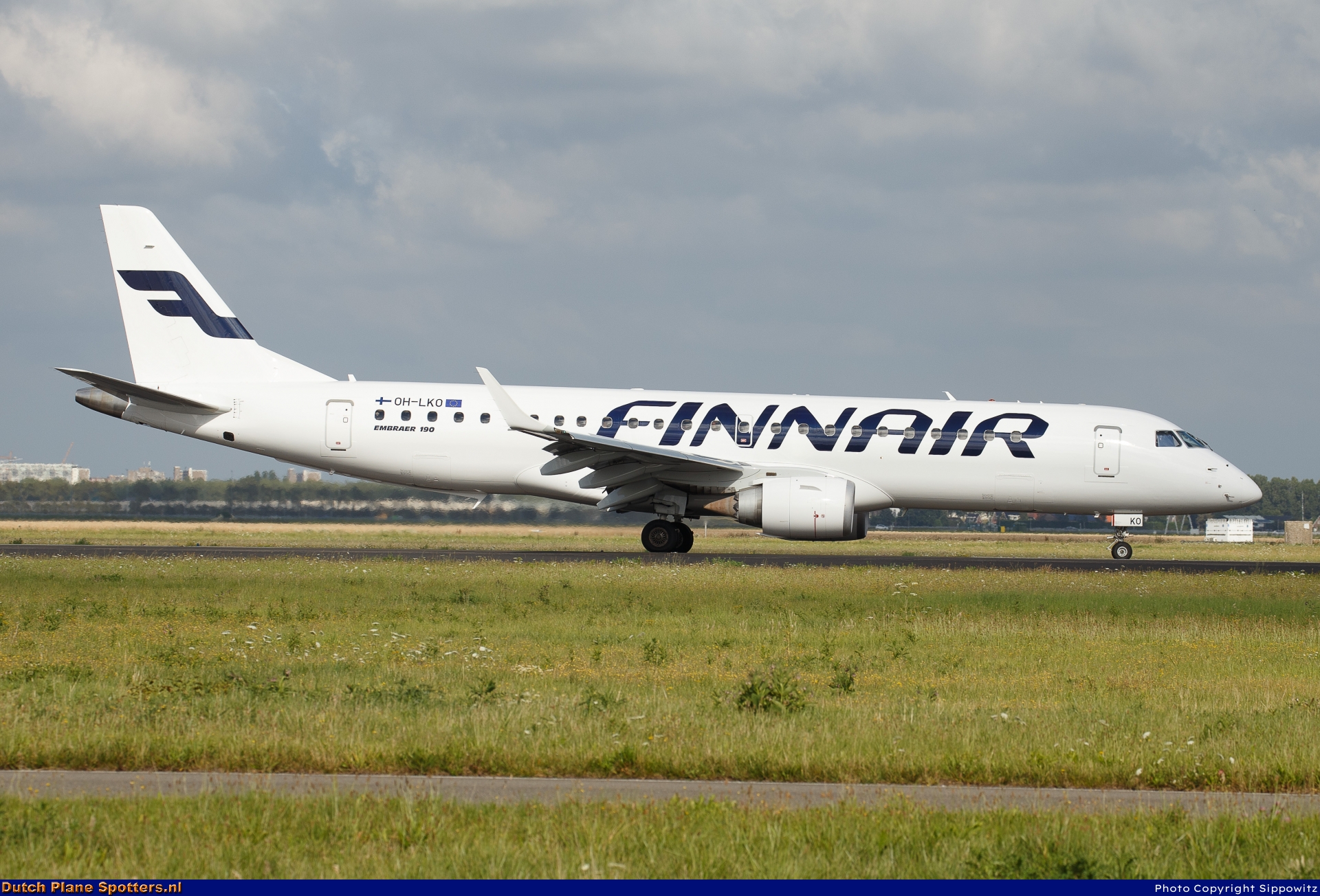 OH-LKO Embraer 190 Finnair by Sippowitz