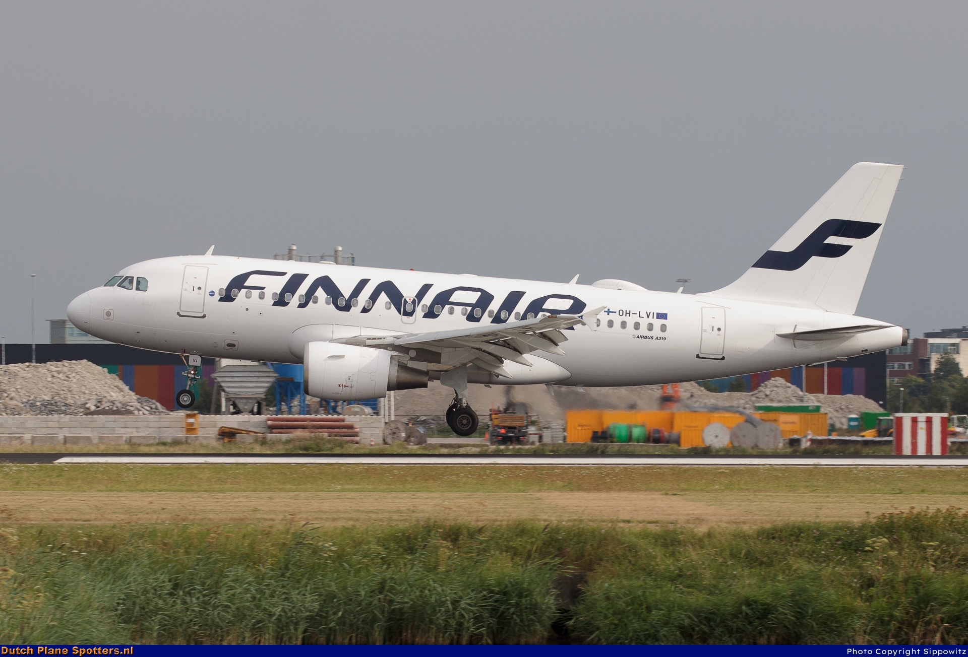 OH-LVI Airbus A319 Finnair by Sippowitz