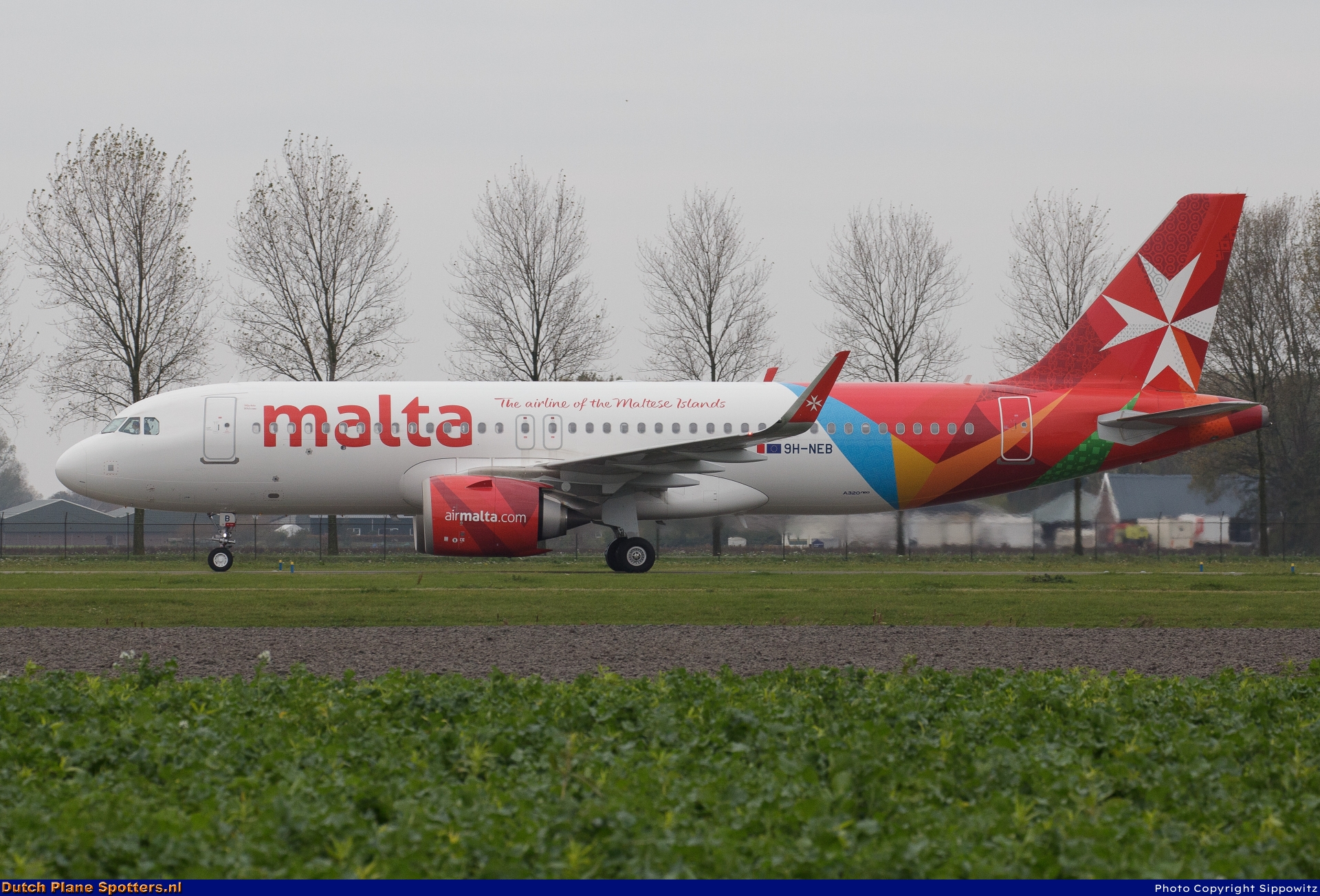 9H-NEB Airbus A320neo Air Malta by Sippowitz