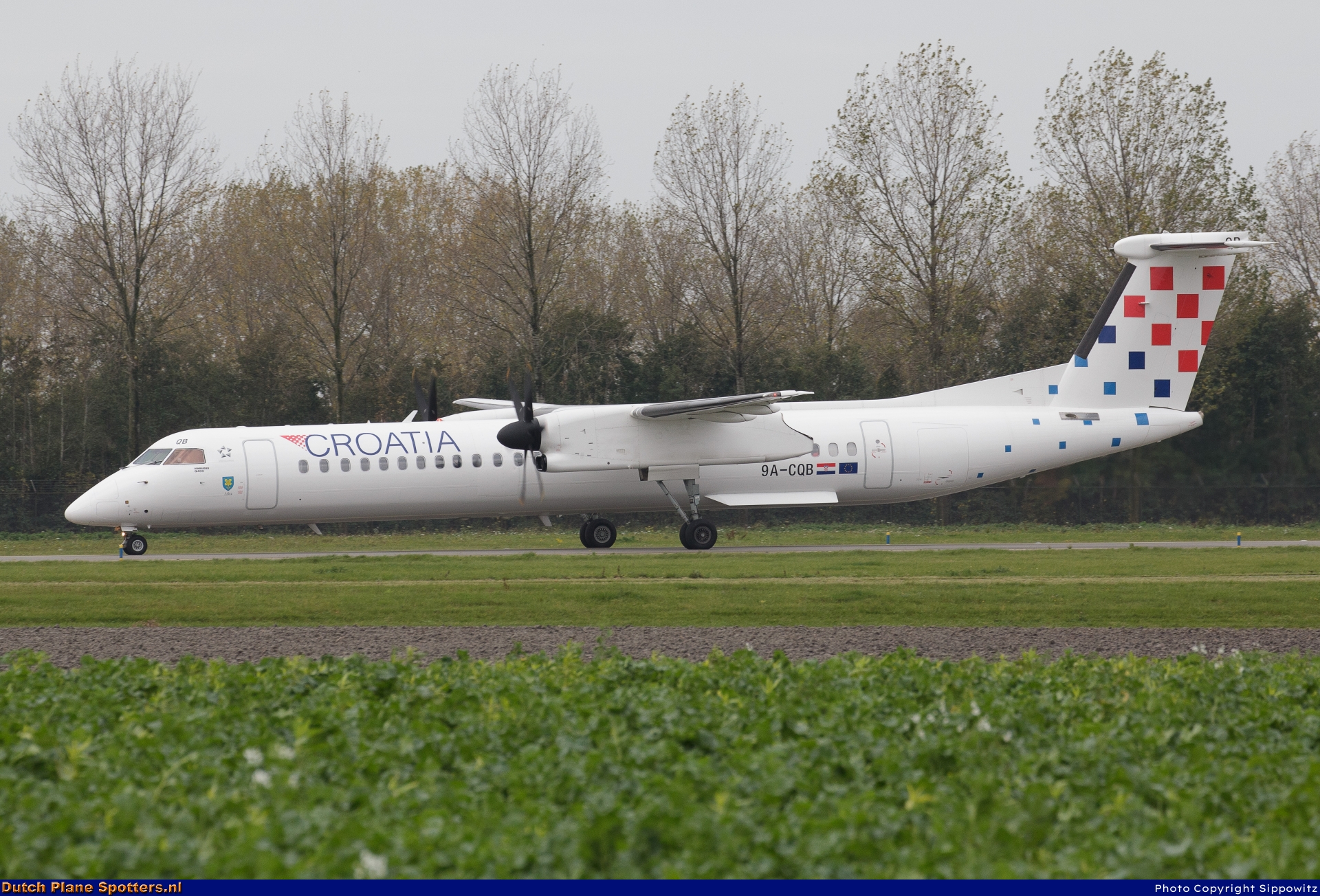 9A-CQB Bombardier Dash 8-Q400 Croatia Airlines by Sippowitz
