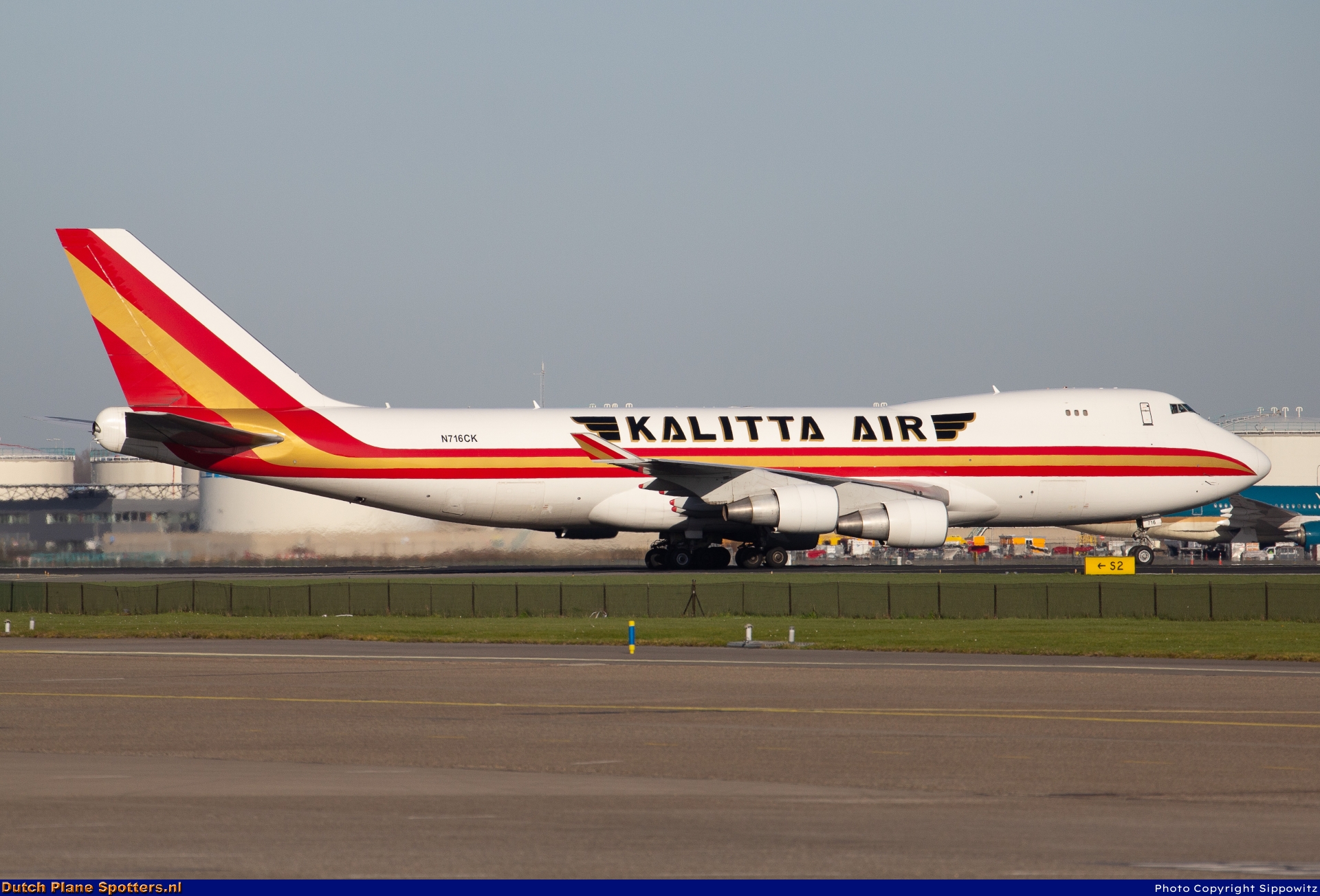 N716CK Boeing 747-400 Kalitta Air by Sippowitz