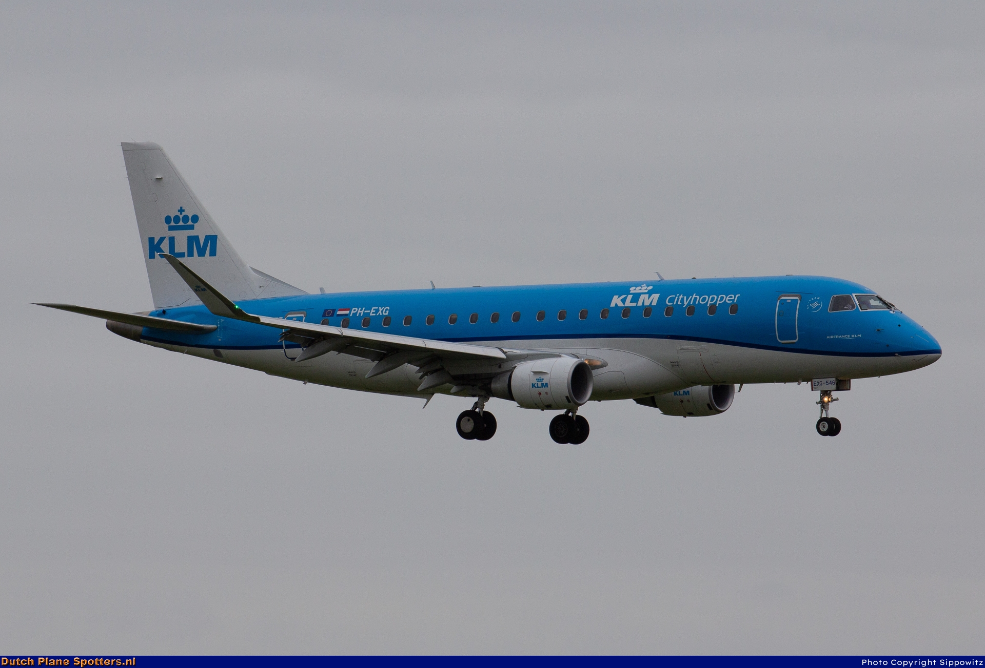 PH-EXG Embraer 175 KLM Cityhopper by Sippowitz