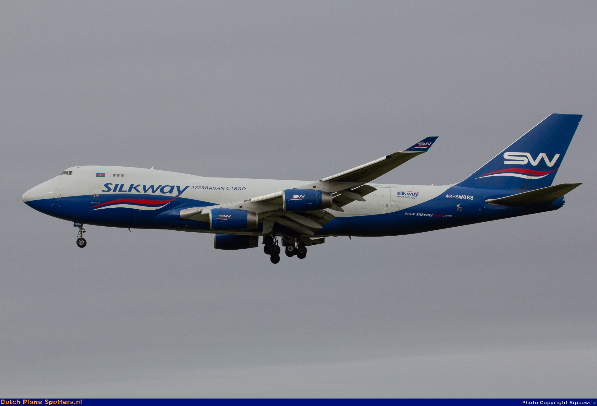 4K-SW888 Boeing 747-400 Silk Way West Airlines by Sippowitz