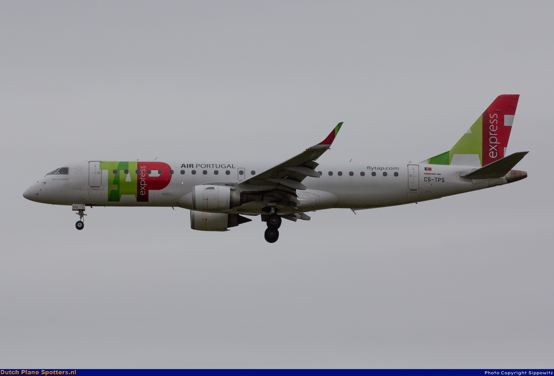 CS-TPS Embraer 190 PGA Portugalia Airlines (TAP Express) by Sippowitz