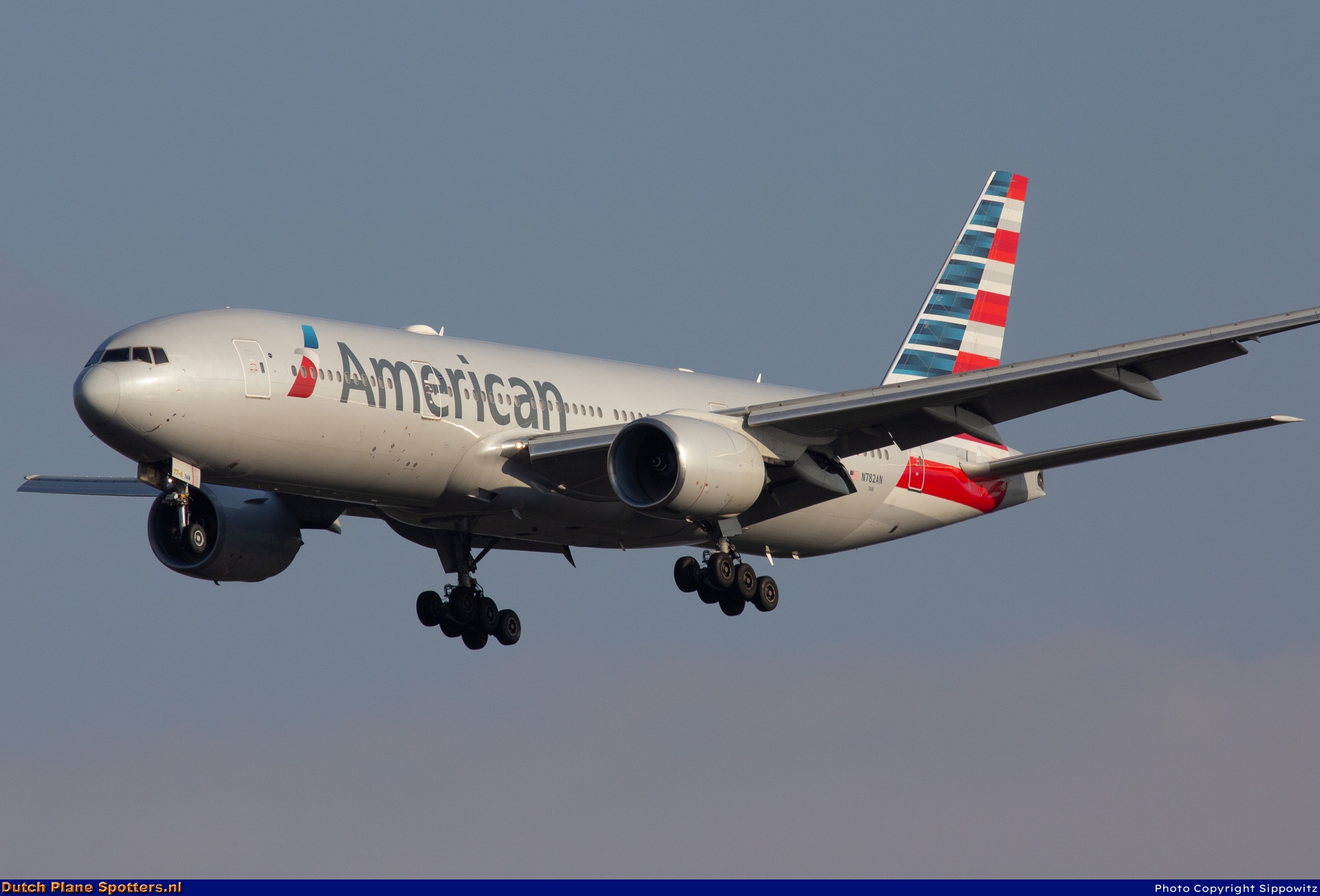 N782AN Boeing 777-200 American Airlines by Sippowitz