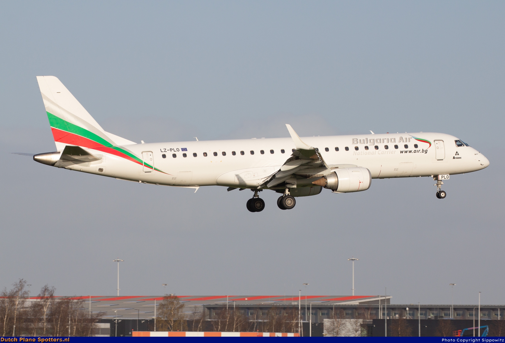 LZ-PLO Embraer 190 Bulgaria Air by Sippowitz
