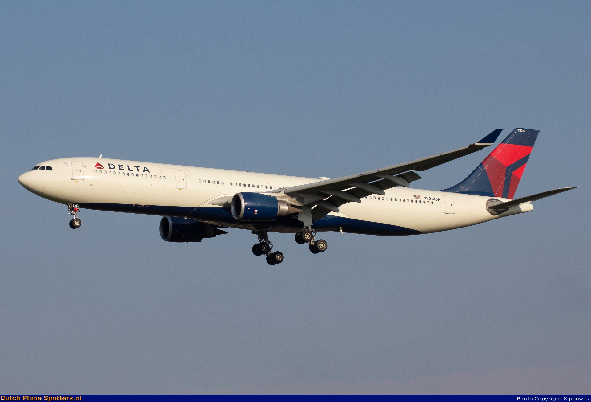 N824NW Airbus A330-300 Delta Airlines by Sippowitz