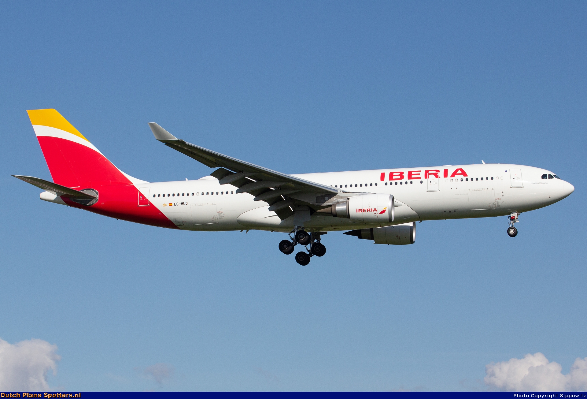 EC-MUD Airbus A330-200 Iberia by Sippowitz