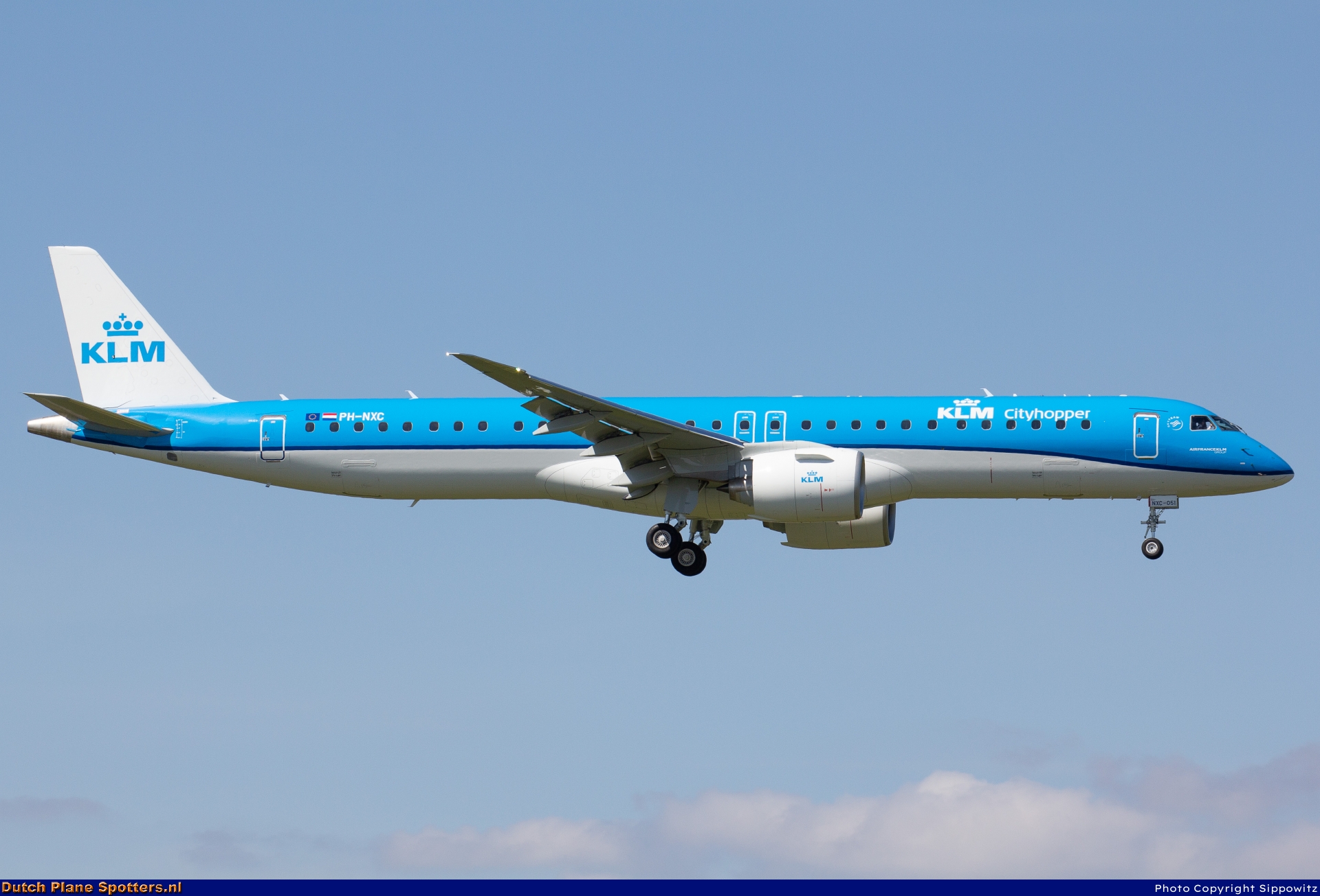 PH-NXC Embraer 195 E2 KLM Cityhopper by Sippowitz