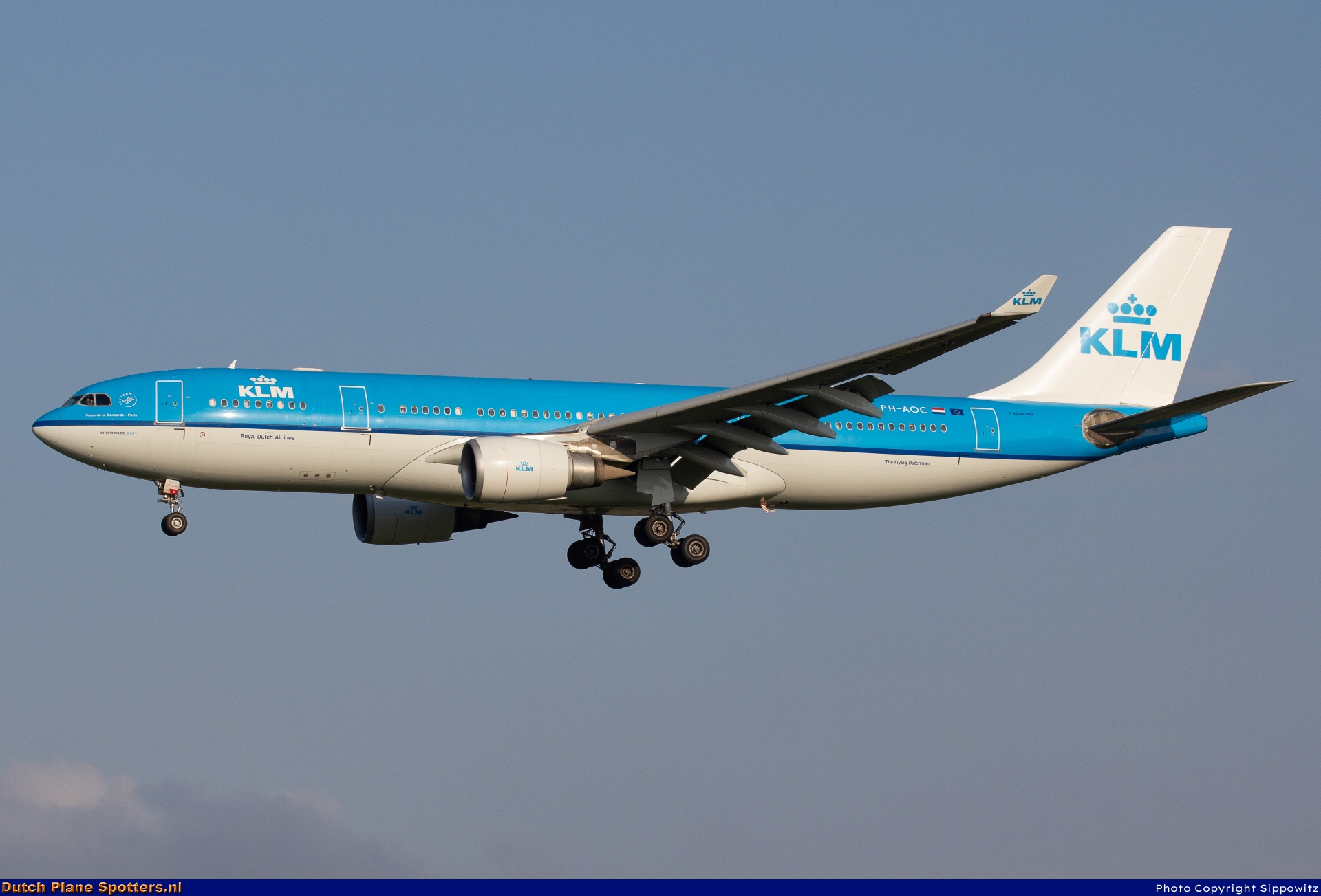 PH-AOC Airbus A330-200 KLM Royal Dutch Airlines by Sippowitz