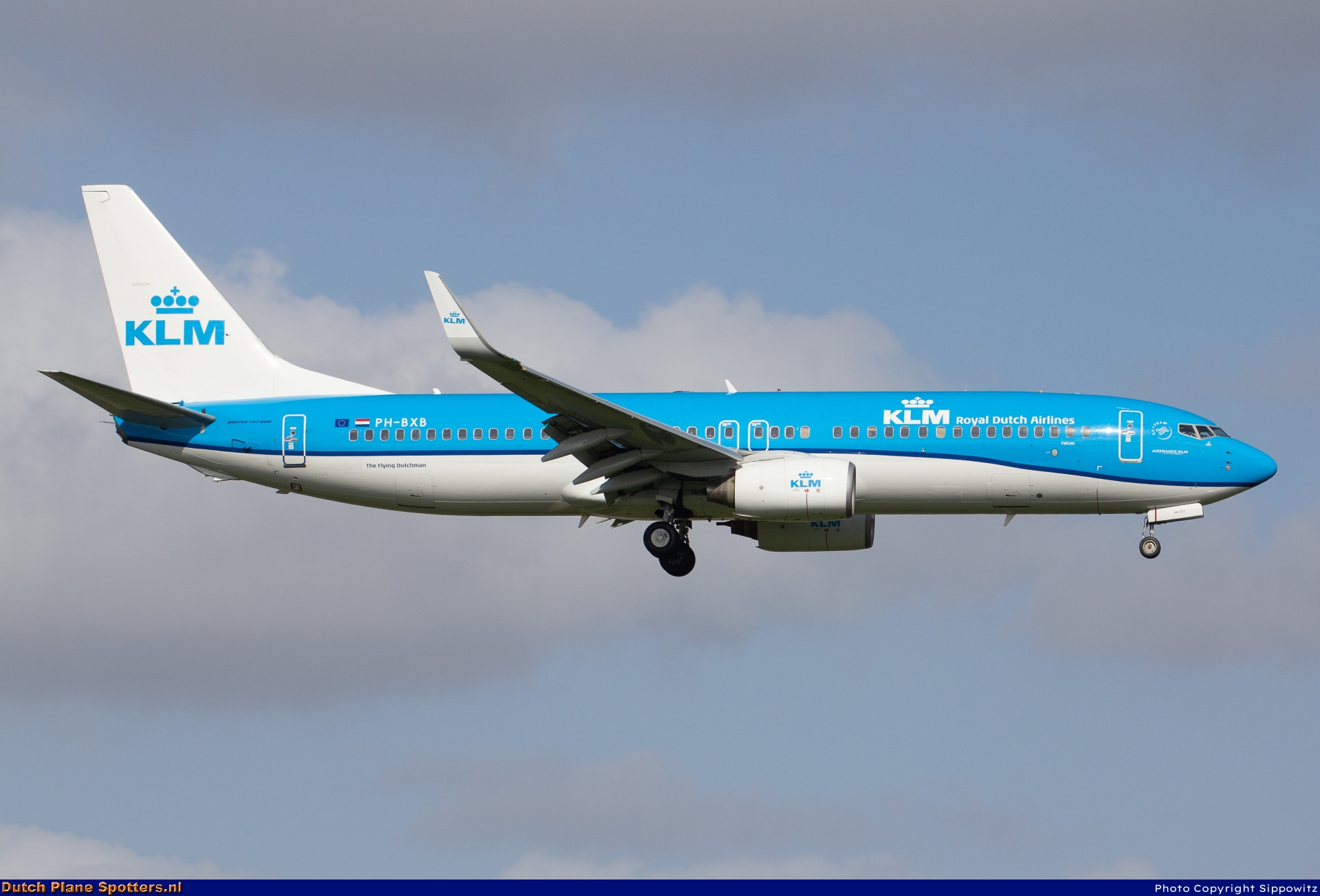 PH-BXB Boeing 737-800 KLM Royal Dutch Airlines by Sippowitz
