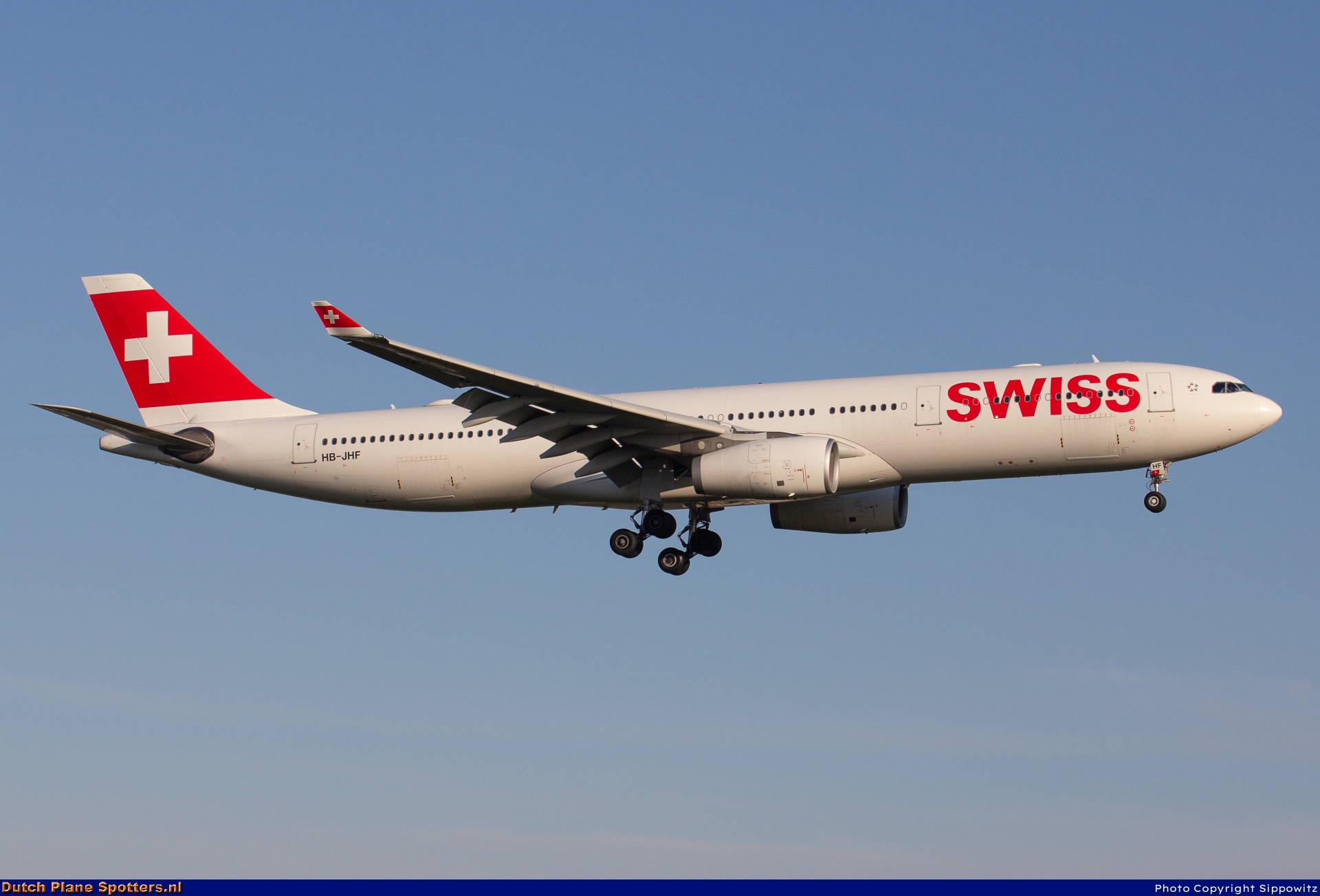 HB-JHF Airbus A330-300 Swiss International Air Lines by Sippowitz