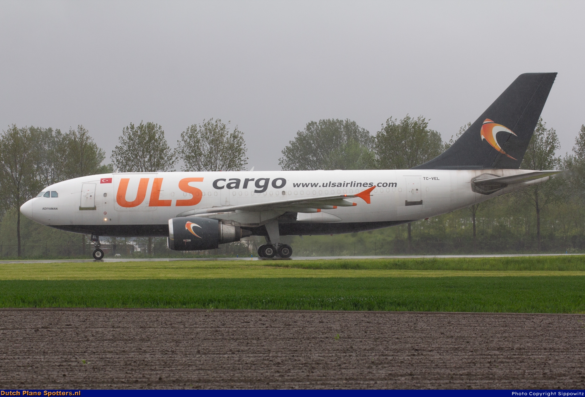 TC-VEL Airbus A310 ULS Airlines Cargo by Sippowitz