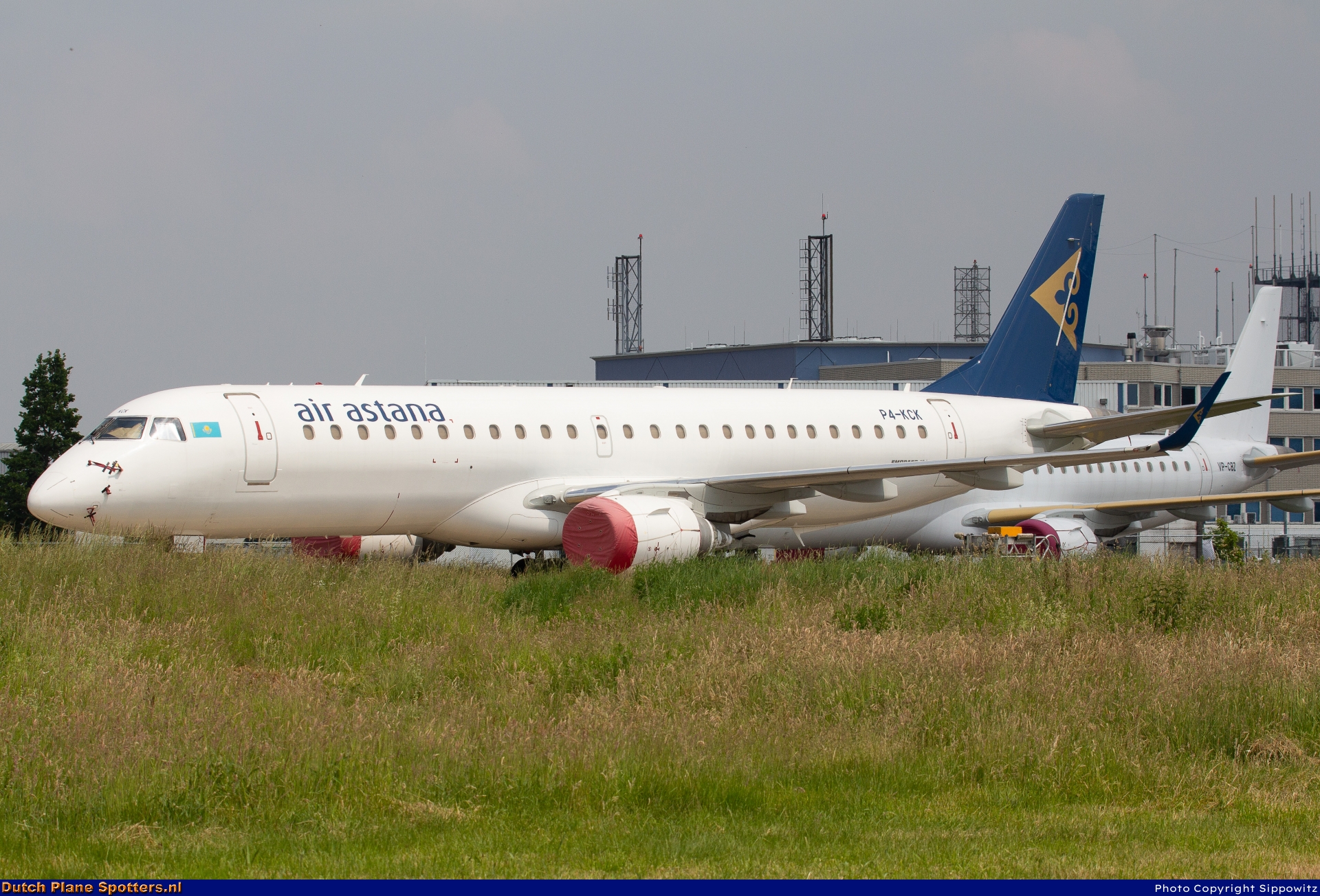 P4-KCK Embraer 190 Air Astana by Sippowitz