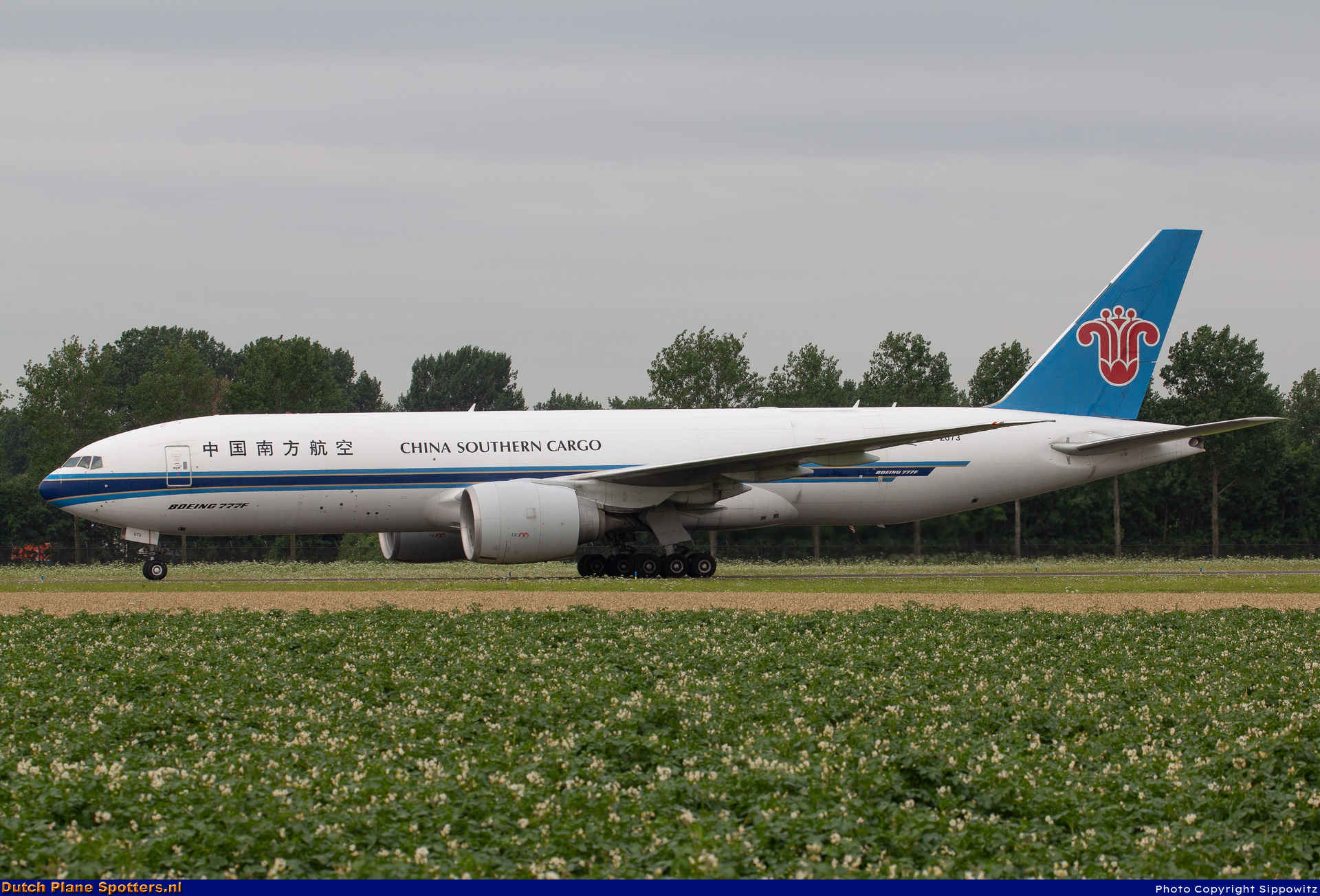 B-2073 Boeing 777-F China Southern Cargo by Sippowitz