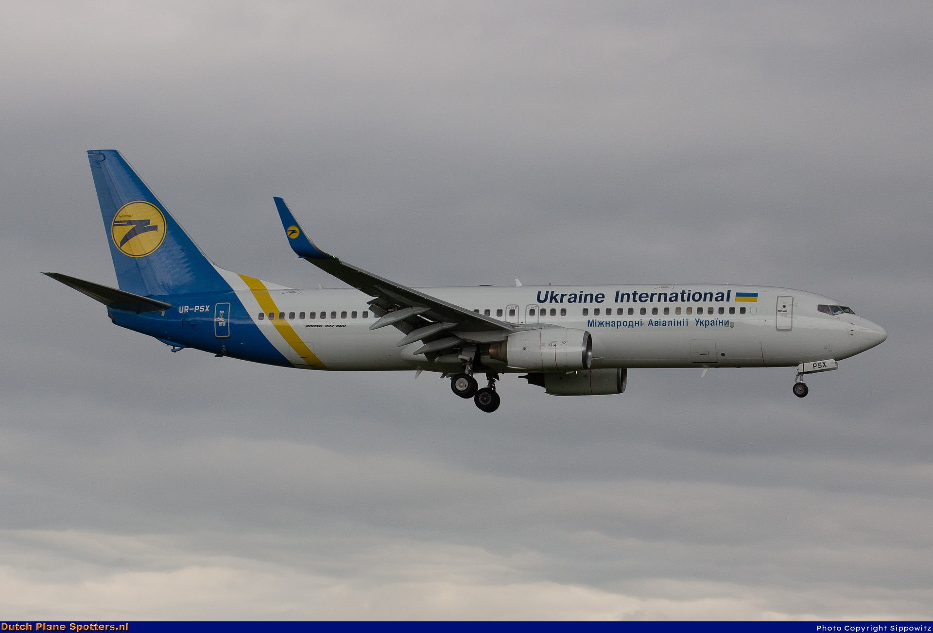 UR-PSX Boeing 737-800 Ukraine International Airlines by Sippowitz
