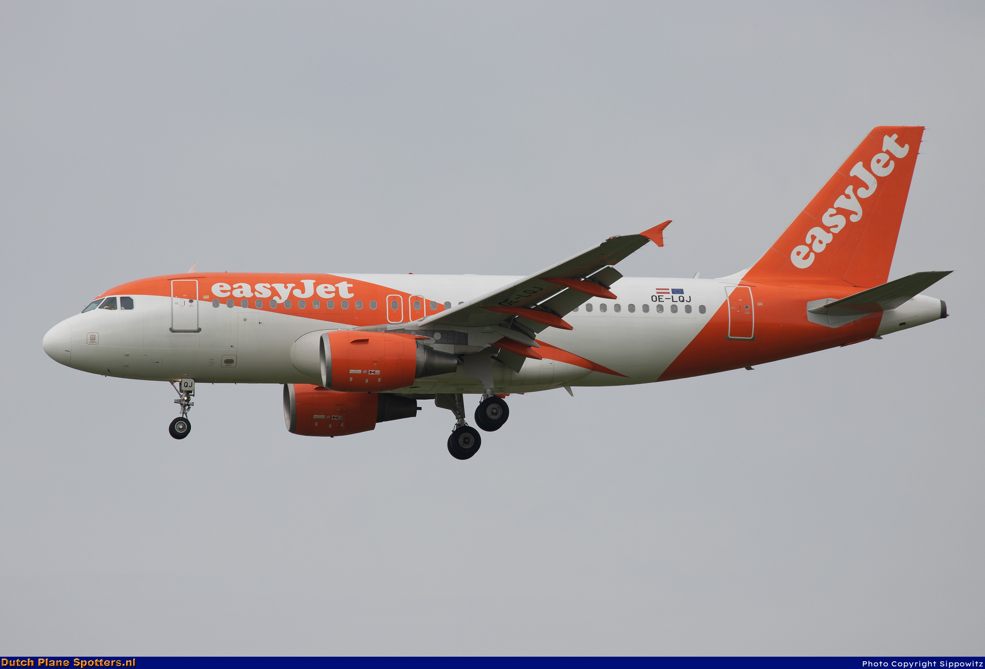 OE-LQJ Airbus A319 easyJet Europe by Sippowitz