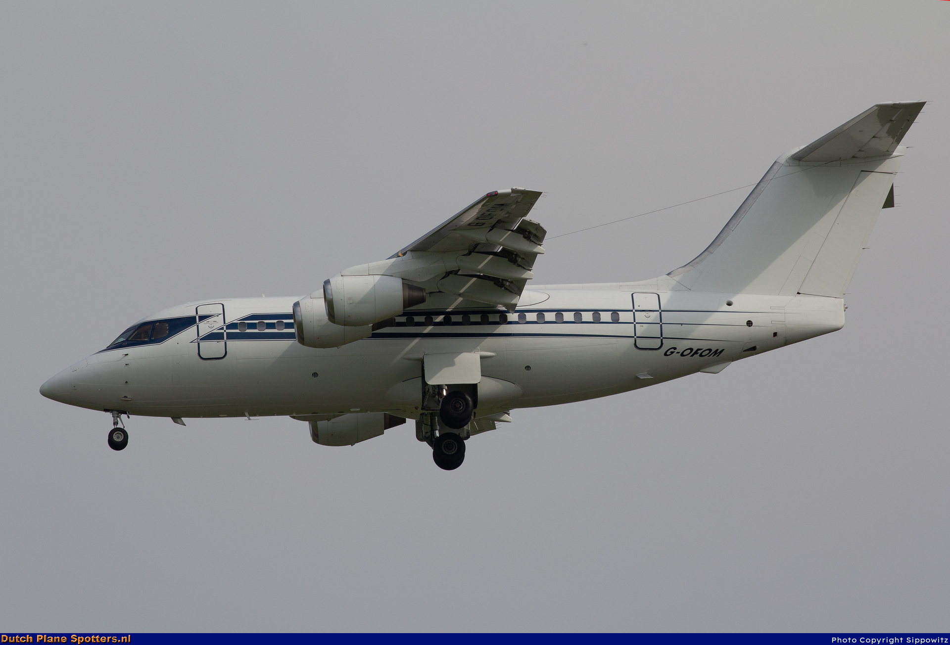 G-OFOM BAe 146-100 Formula One Management by Sippowitz