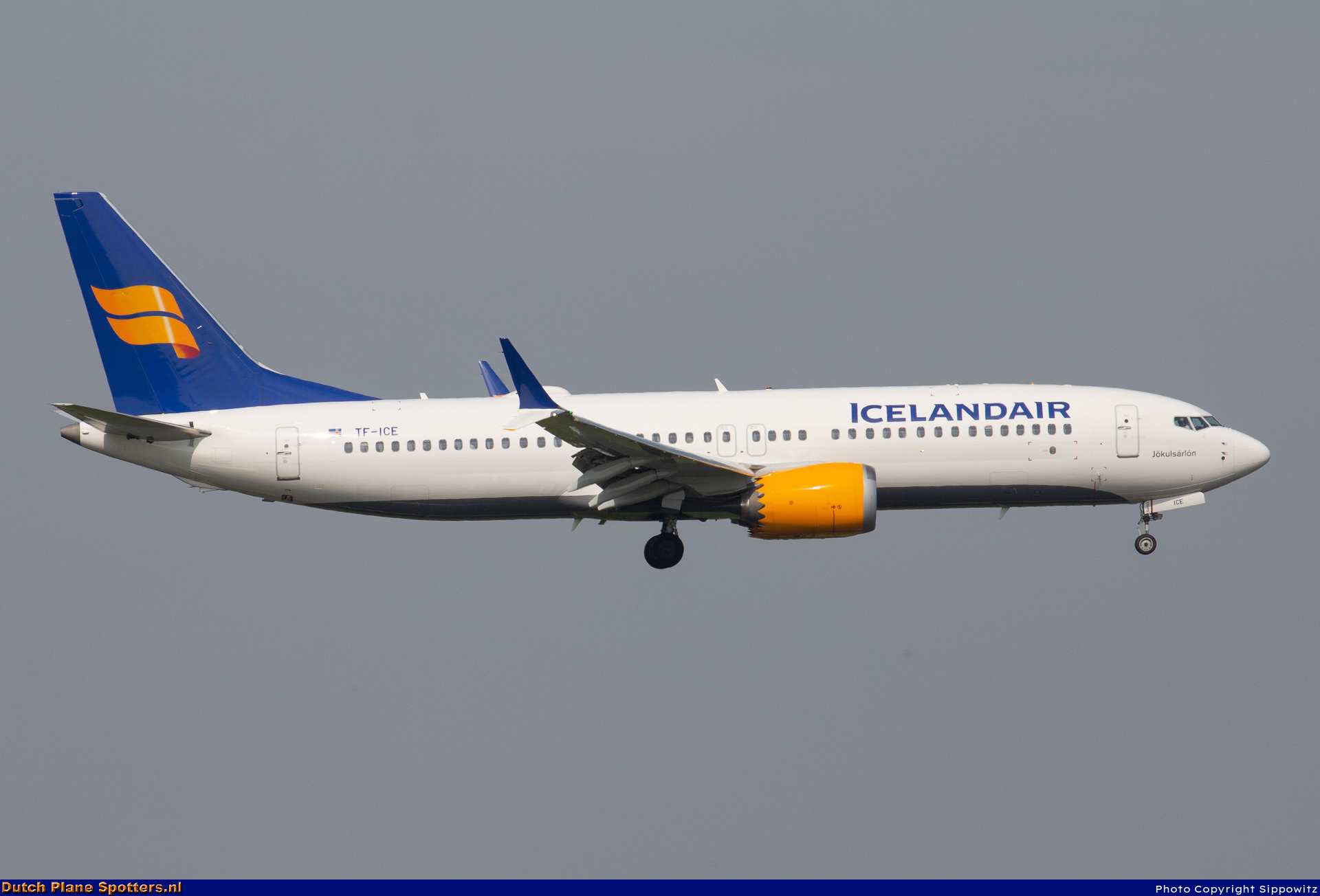 TF-ICE Boeing 737 MAX 8 Icelandair by Sippowitz