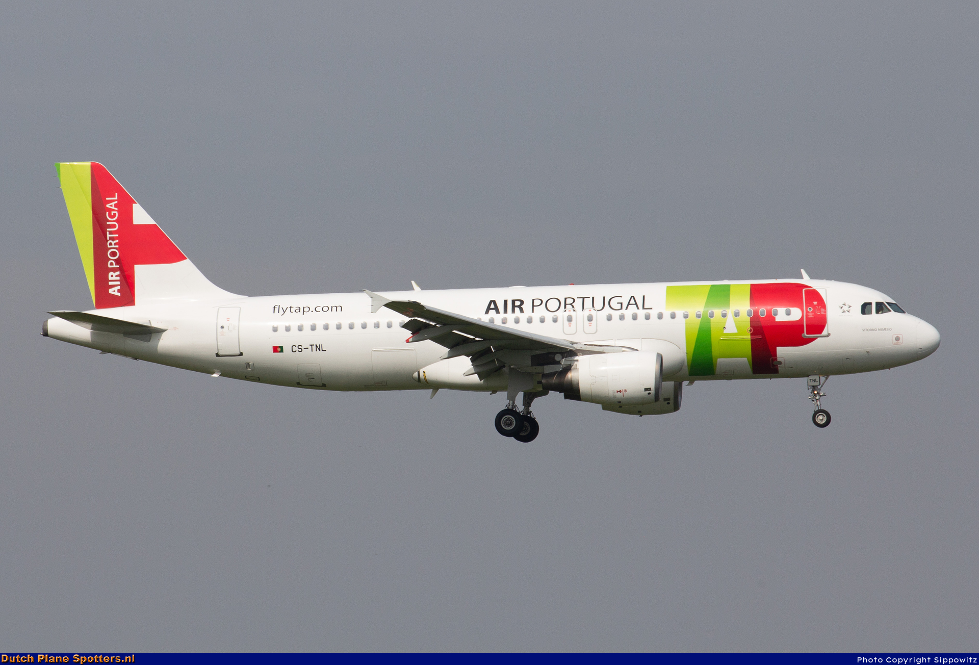 CS-TNL Airbus A320 TAP Air Portugal by Sippowitz