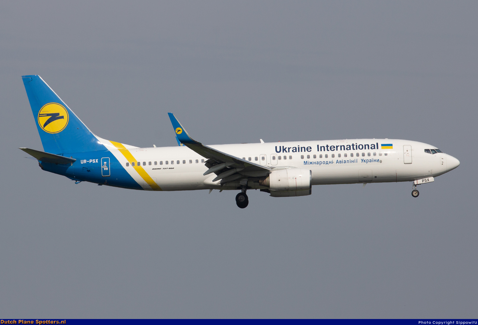 UR-PSX Boeing 737-800 Ukraine International Airlines by Sippowitz