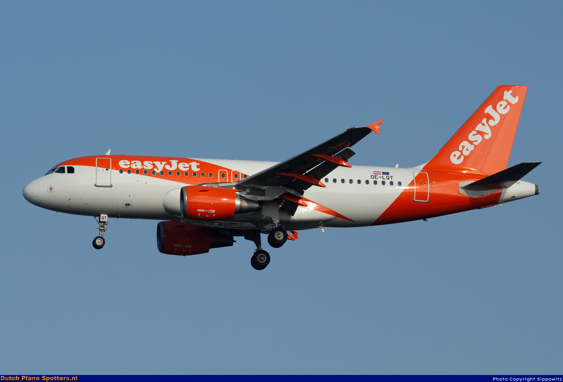 OE-LQT Airbus A319 easyJet Europe by Sippowitz