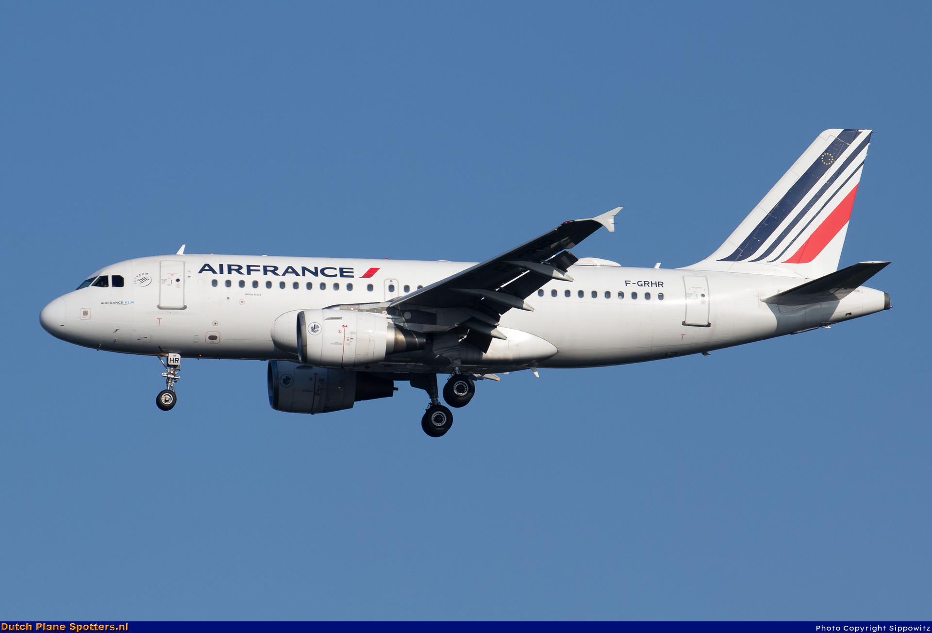 F-GRHR Airbus A319 Air France by Sippowitz