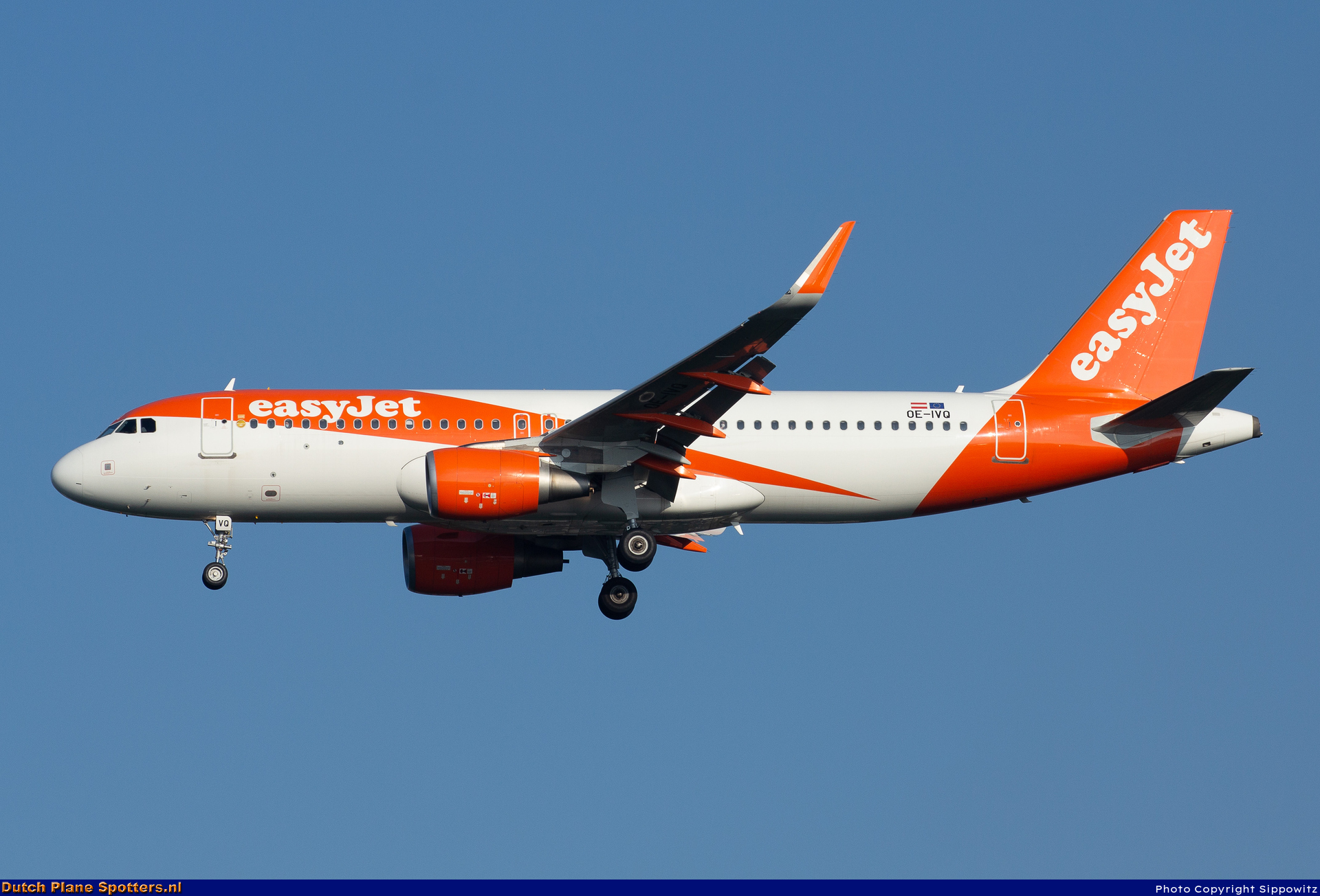 OE-IVQ Airbus A320 easyJet Europe by Sippowitz