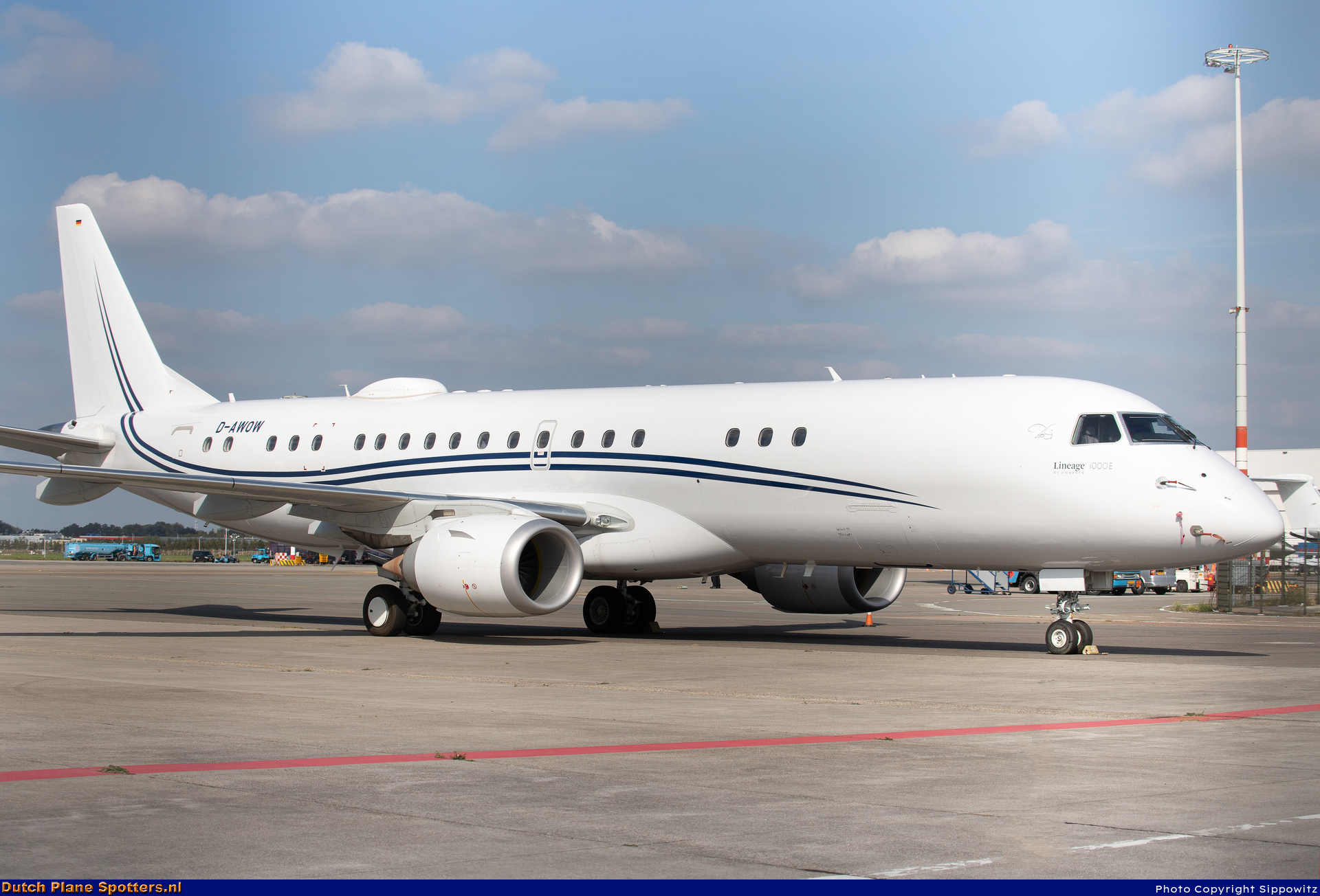 D-AWOW Embraer Lineage 1000 Air Hamburg by Sippowitz