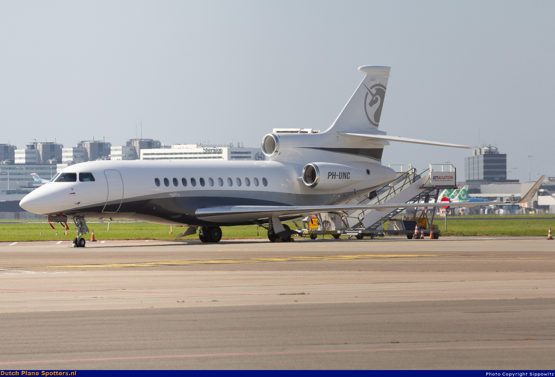 PH-UNC Dassault Falcon 7X Private by Sippowitz