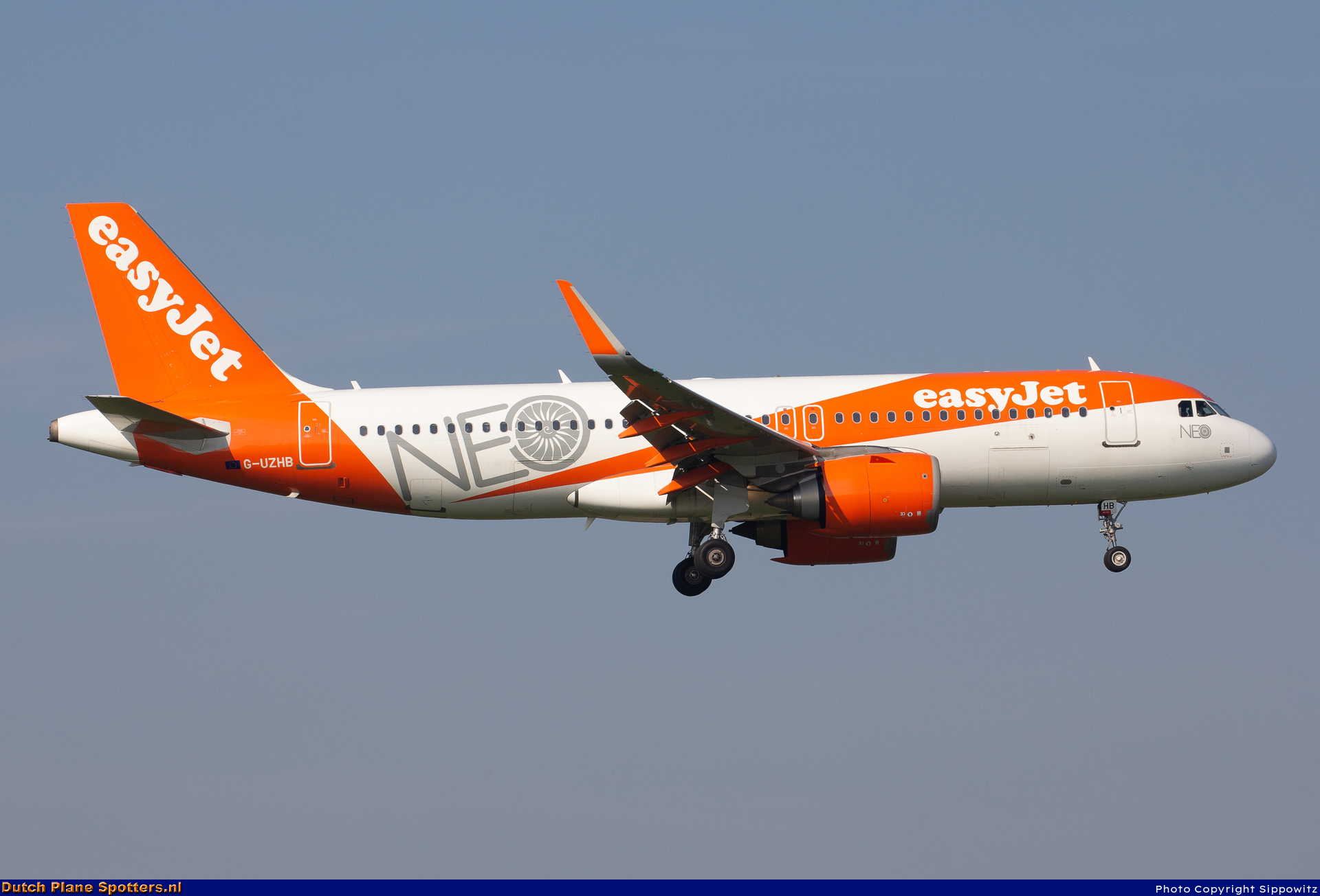 G-UZHB Airbus A320neo easyJet by Sippowitz