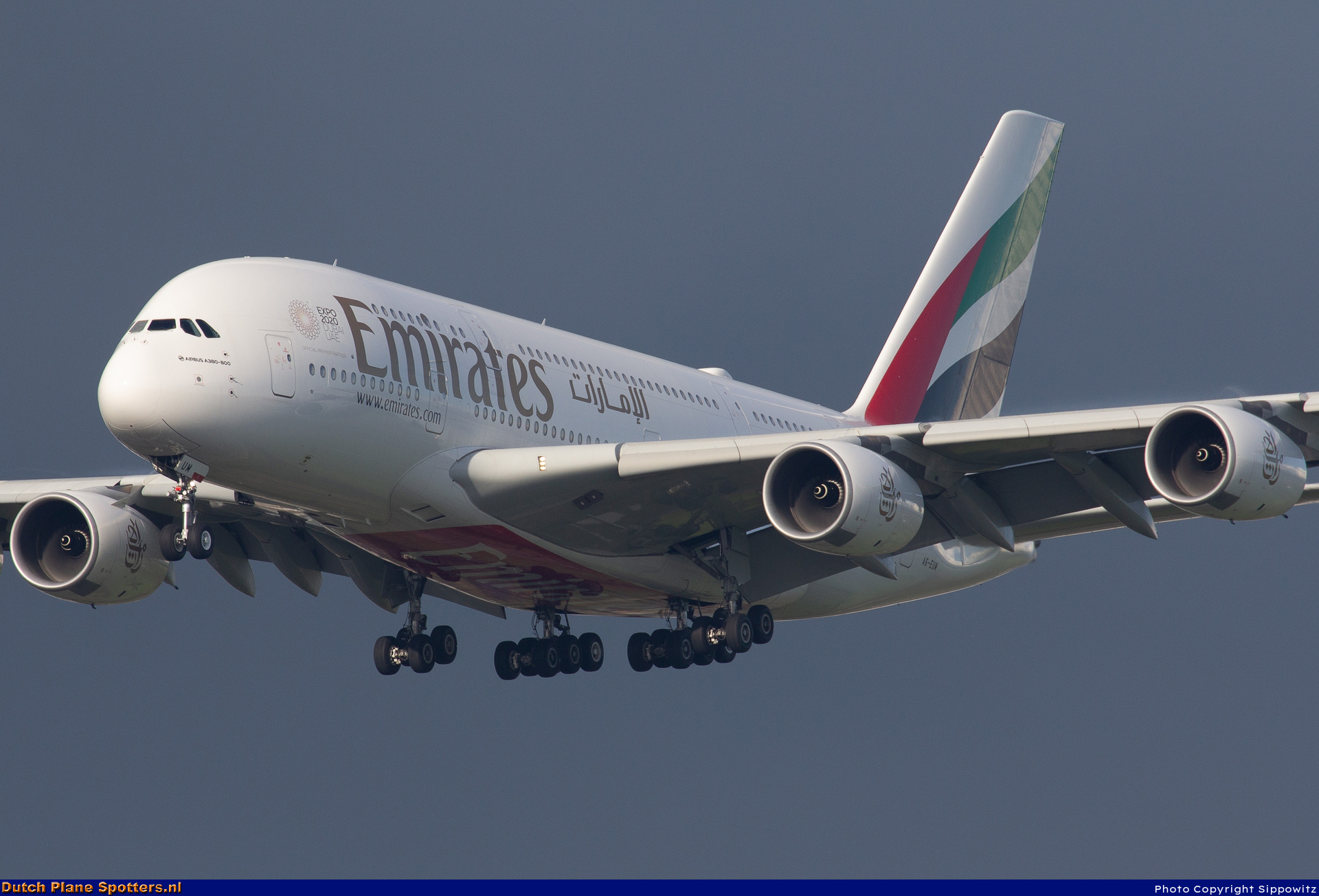 A6-EUM Airbus A380-800 Emirates by Sippowitz