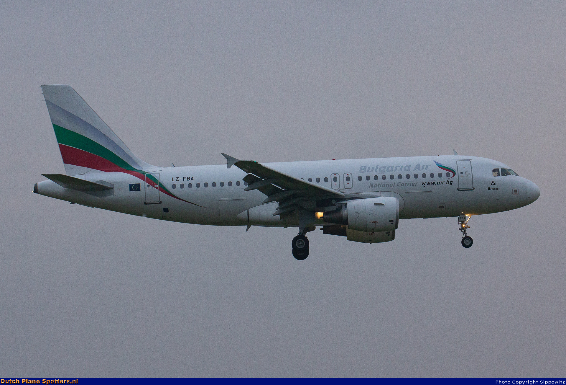LZ-FBA Airbus A319 Bulgaria Air by Sippowitz