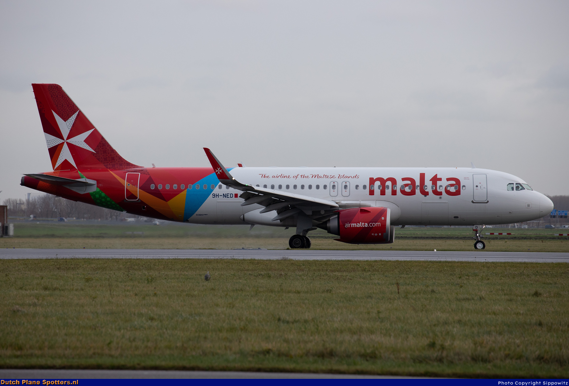 9H-NED Airbus A320neo Air Malta by Sippowitz