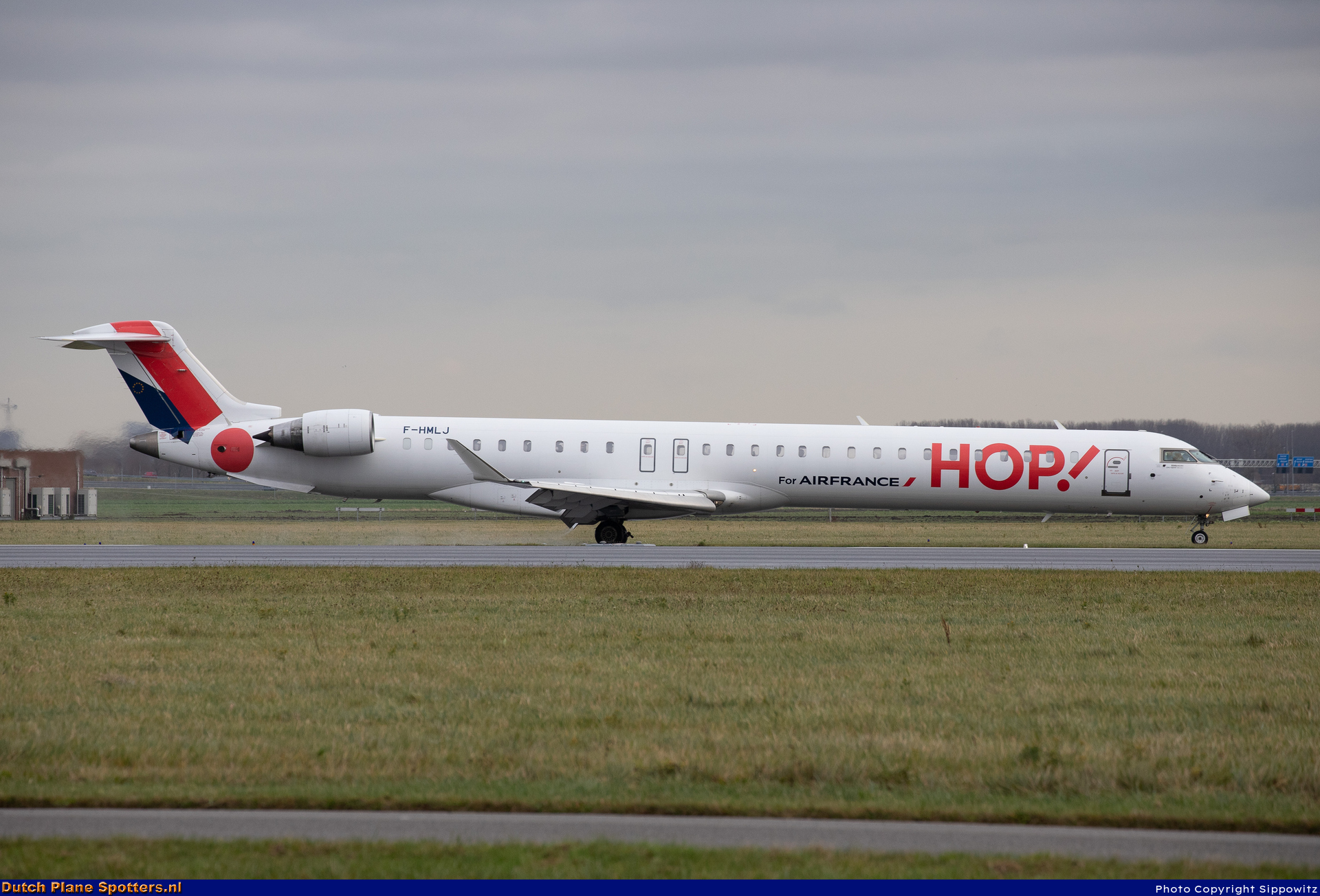 F-HMLJ Bombardier Canadair CRJ1000 Hop (Air France) by Sippowitz