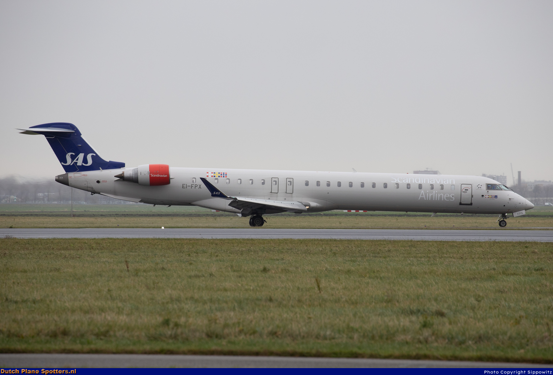 EI-FPX Bombardier Canadair CRJ900 Cityjet (SAS Scandinavian Airlines) by Sippowitz