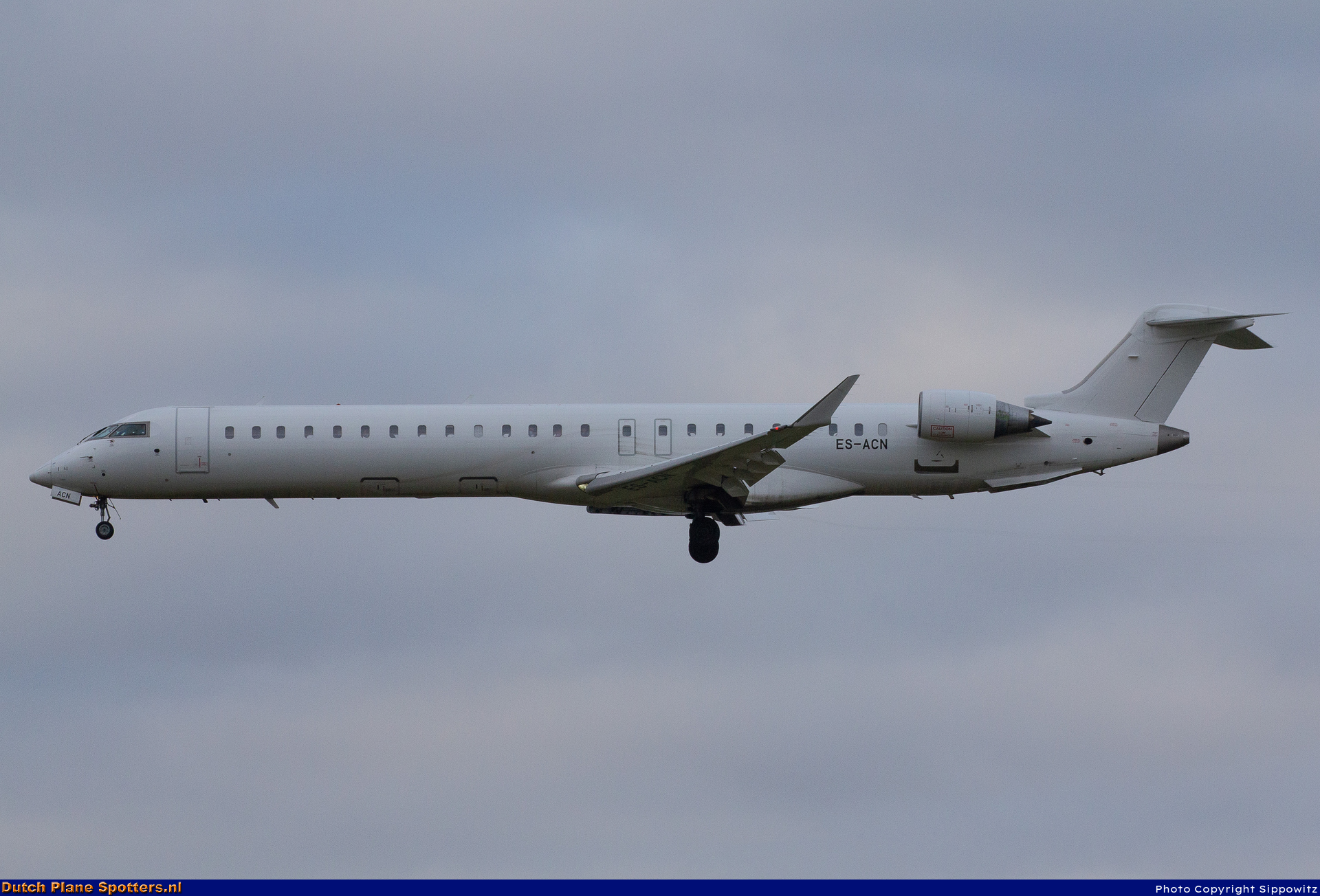 ES-ACN Bombardier Canadair CRJ900 Xfly (SAS Scandinavian Airlines) by Sippowitz
