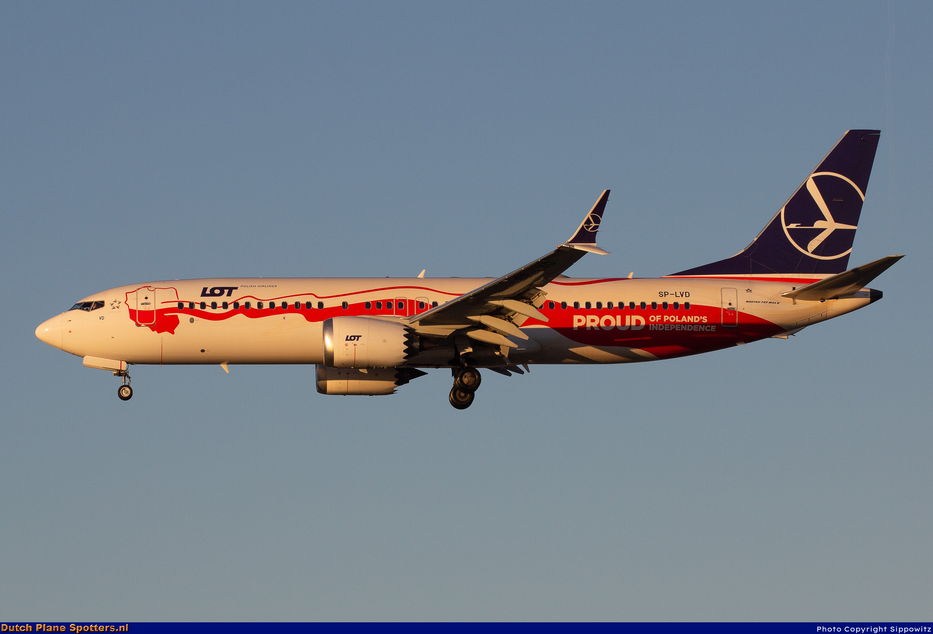 SP-LVD Boeing 737 MAX 8 LOT Polish Airlines by Sippowitz