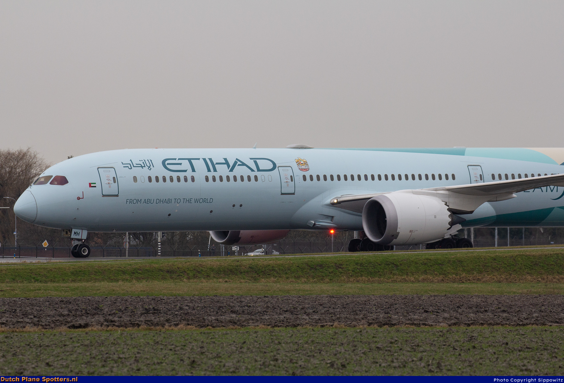 A6-BMH Boeing 787-10 Dreamliner Etihad by Sippowitz
