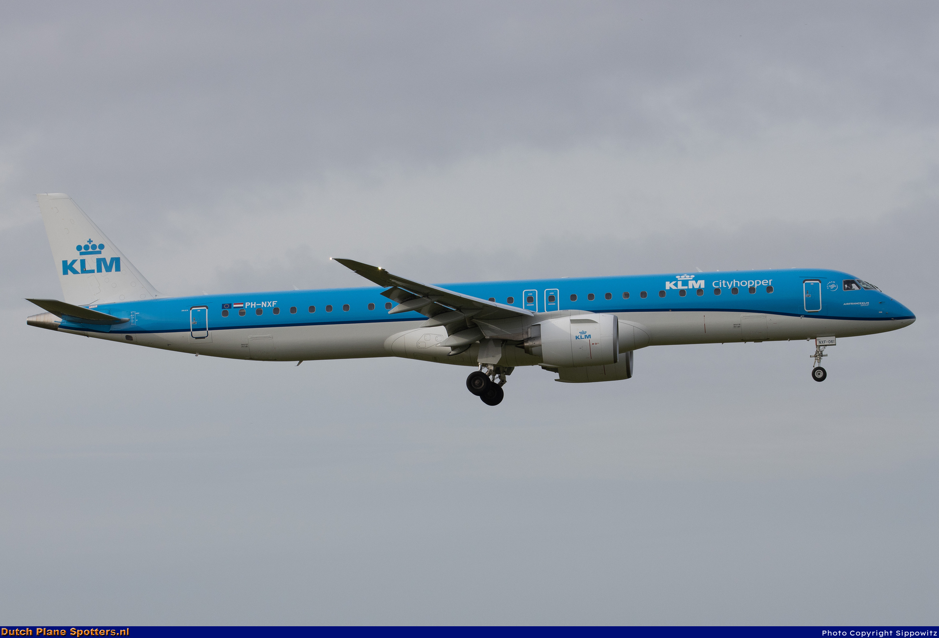 PH-NXF Embraer 195 E2 KLM Cityhopper by Sippowitz