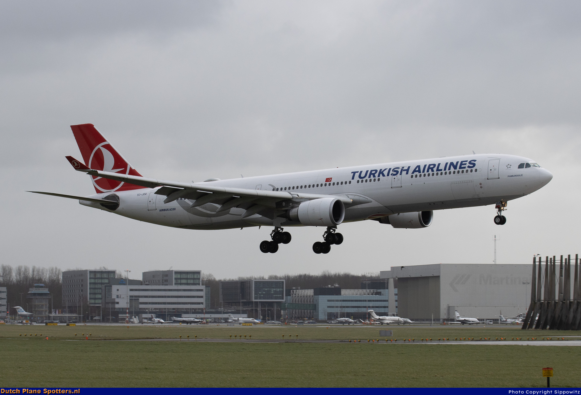 TC-JOA Airbus A330-300 Turkish Airlines by Sippowitz