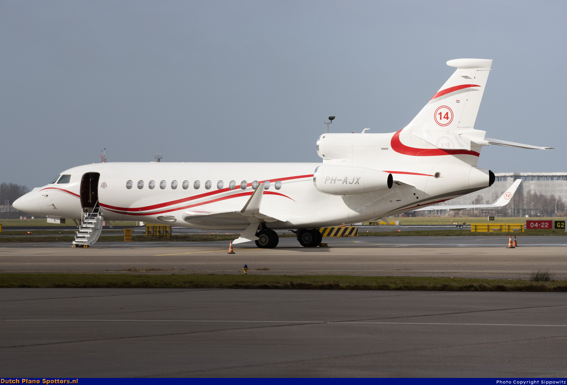 PH-AJX Dassault Falcon 7X Private by Sippowitz