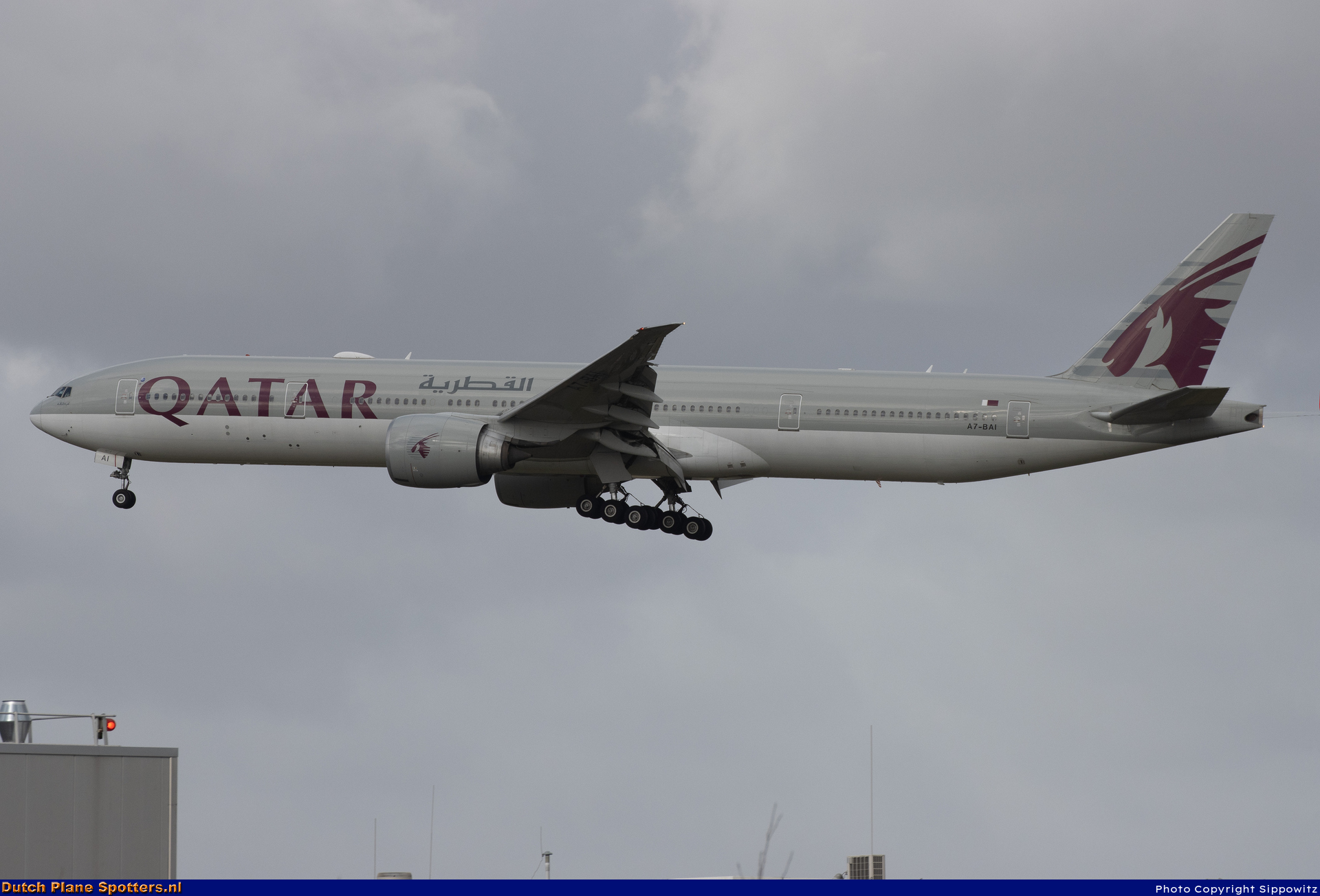 A7-BAI Boeing 777-300 Qatar Airways by Sippowitz